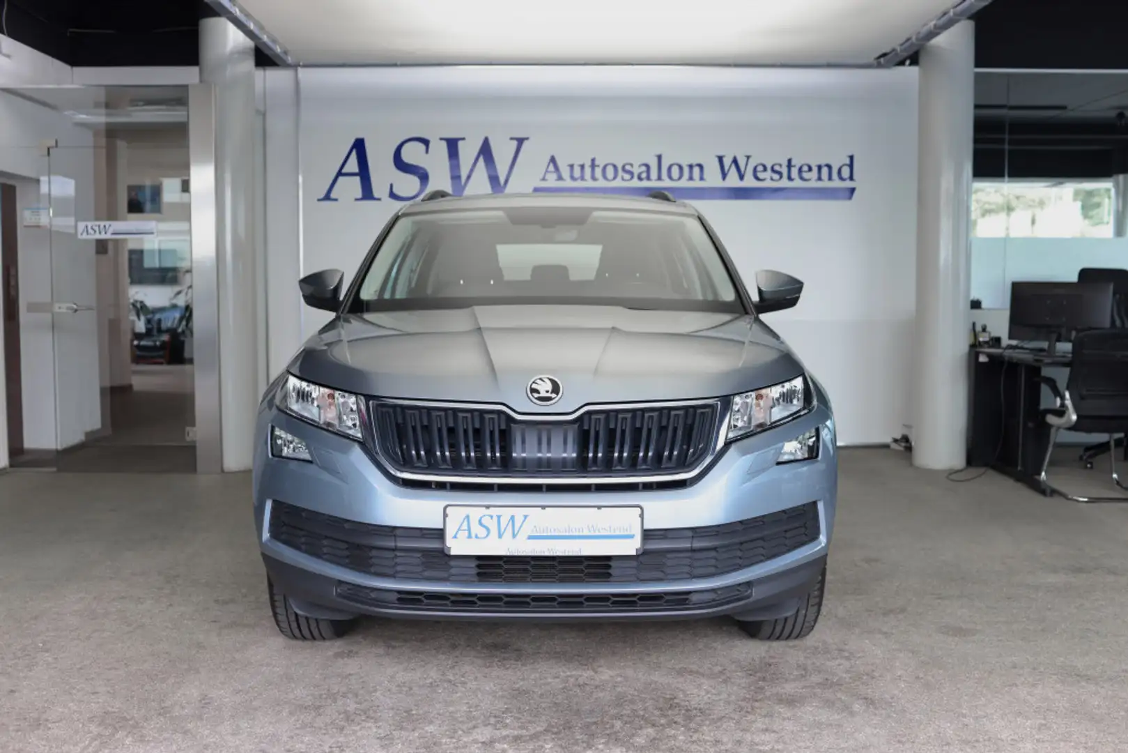 Skoda Kodiaq 2,0 TDI AMBITION ANHÄNGERKUPPLUNG Gris - 2