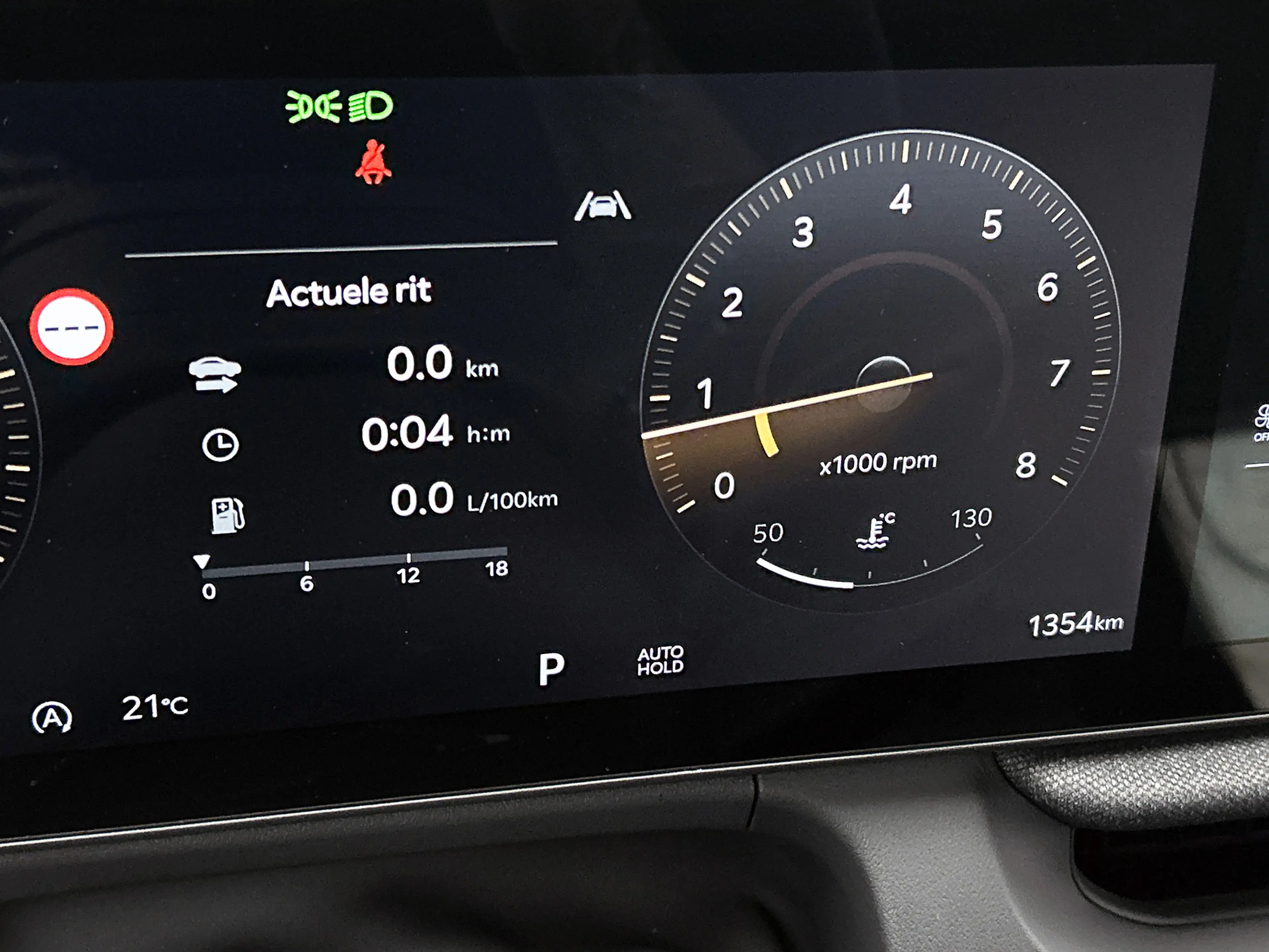 Kia Seltos 1.6 GDi Hybrid X-Line Stoelverwarming en verkoelin — photo 5