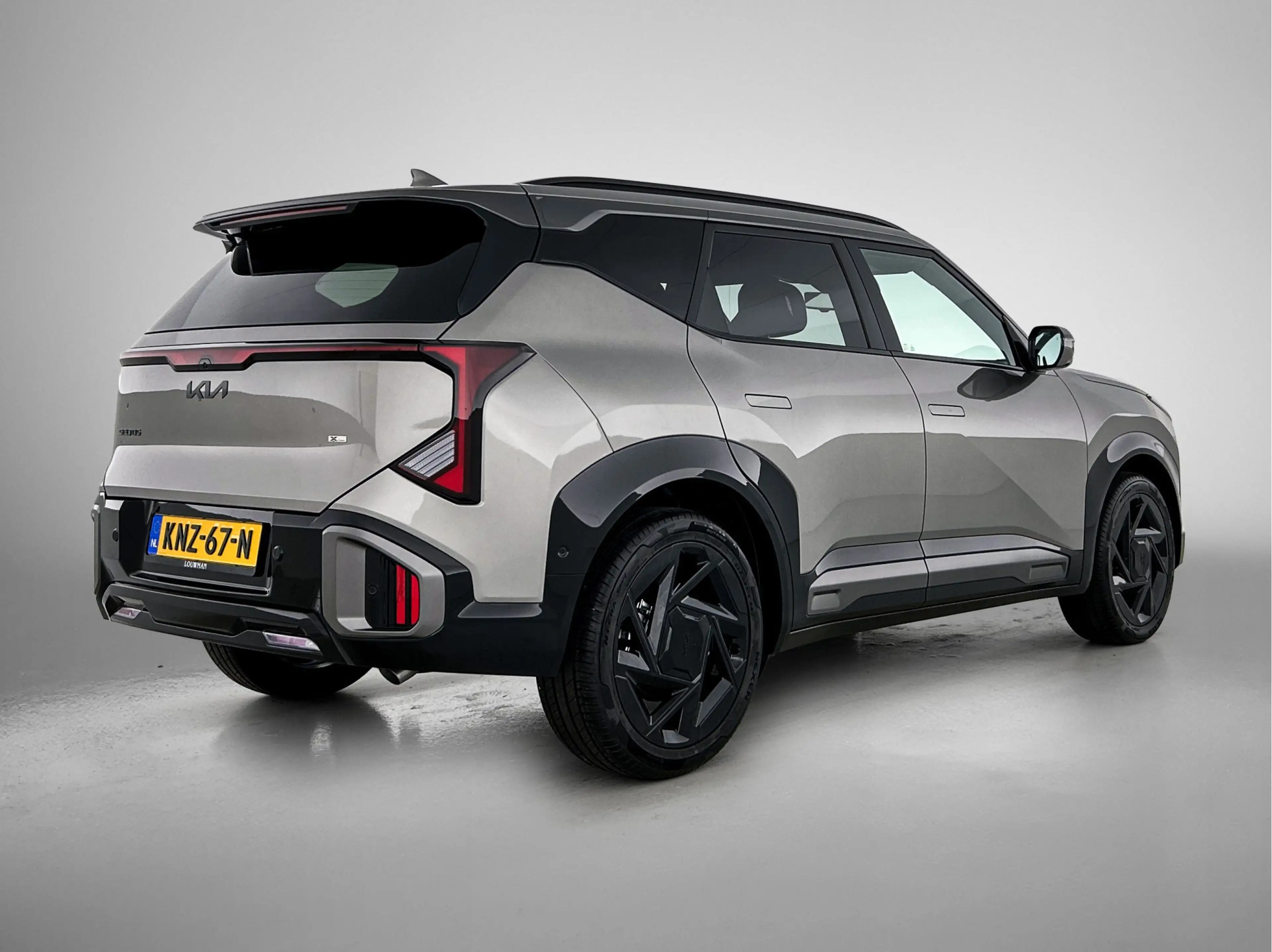 Kia Seltos 1.6 GDi Hybrid X-Line Stoelverwarming en verkoelin — photo 2