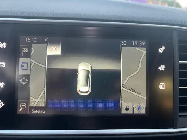 Peugeot 308 view 12