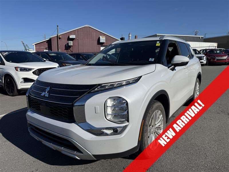 2022 Mitsubishi Outlander SE
