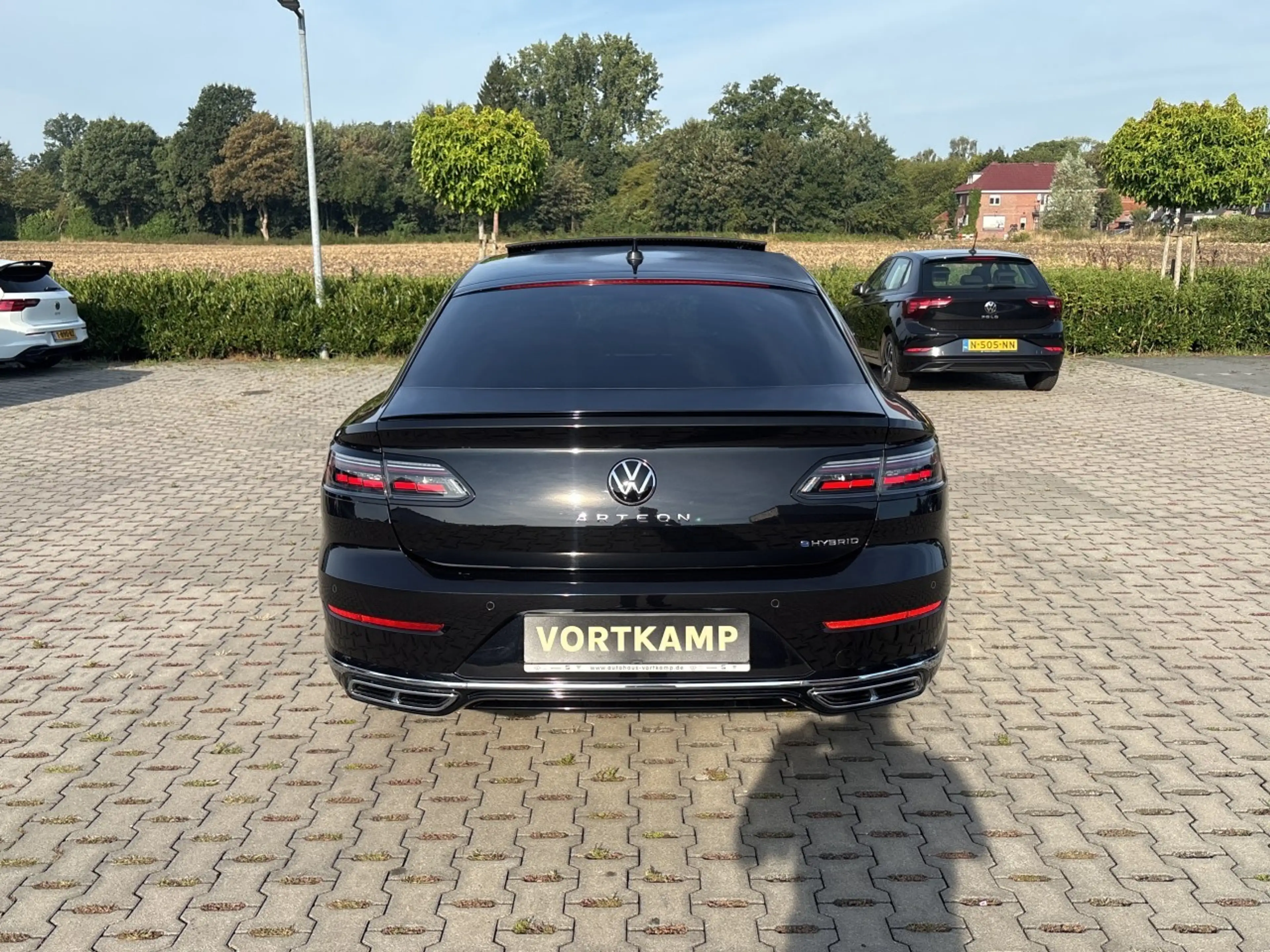Volkswagen Arteon R-Line eHybrid Pano/AHK/StdHzg/IQLight — photo 7