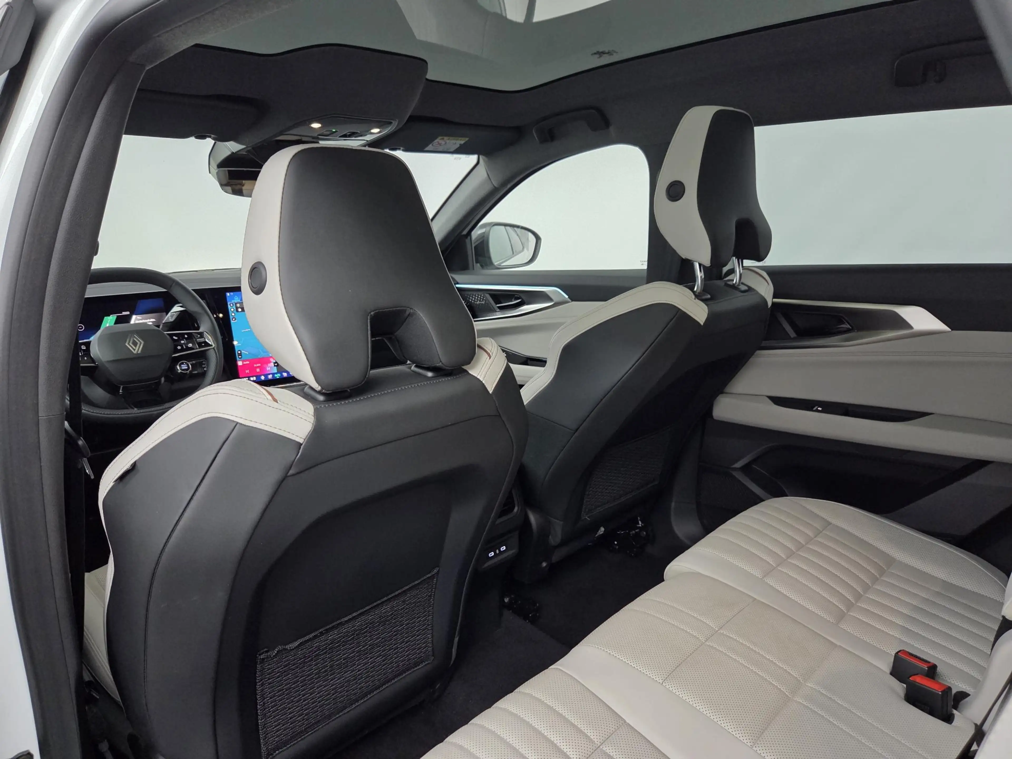 Renault Espace E-Tech full hybrid 200 iconic 7p. | Harman/Kardon — photo 14