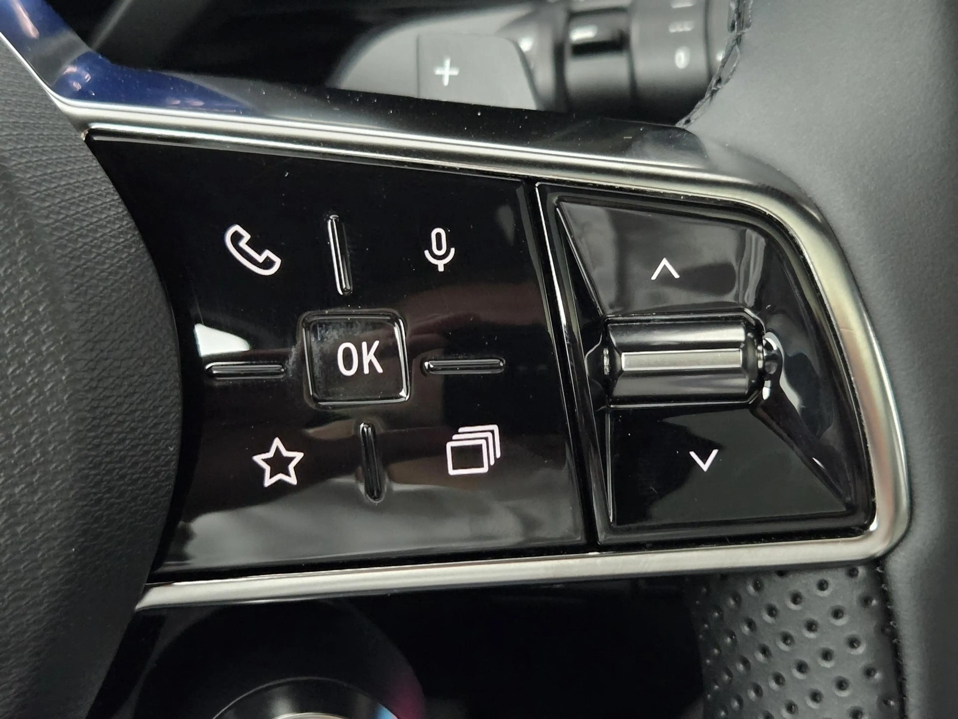 Renault Espace E-Tech full hybrid 200 iconic 7p. | Harman/Kardon — photo 37