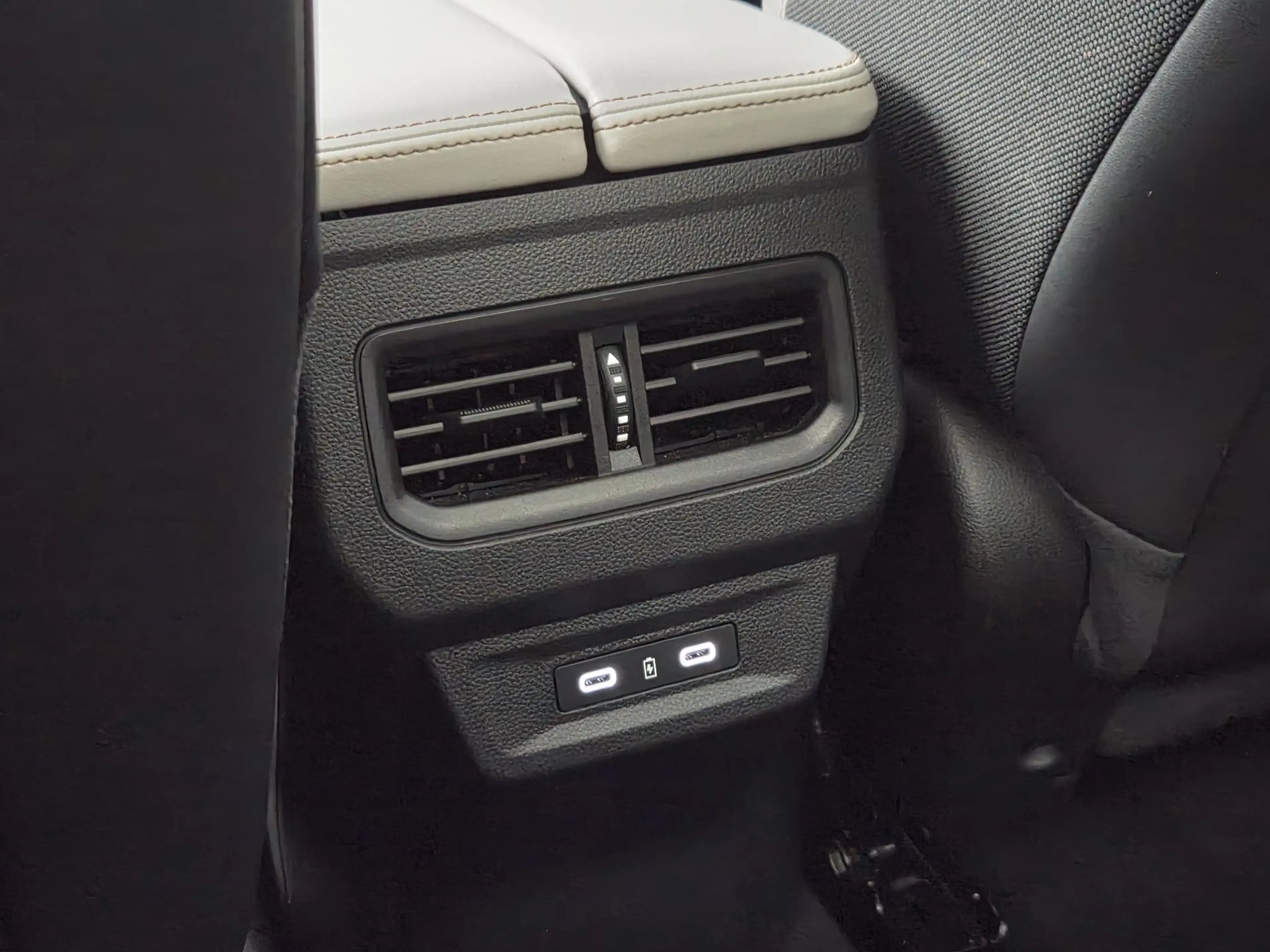 Renault Espace E-Tech full hybrid 200 iconic 7p. | Harman/Kardon — photo 12