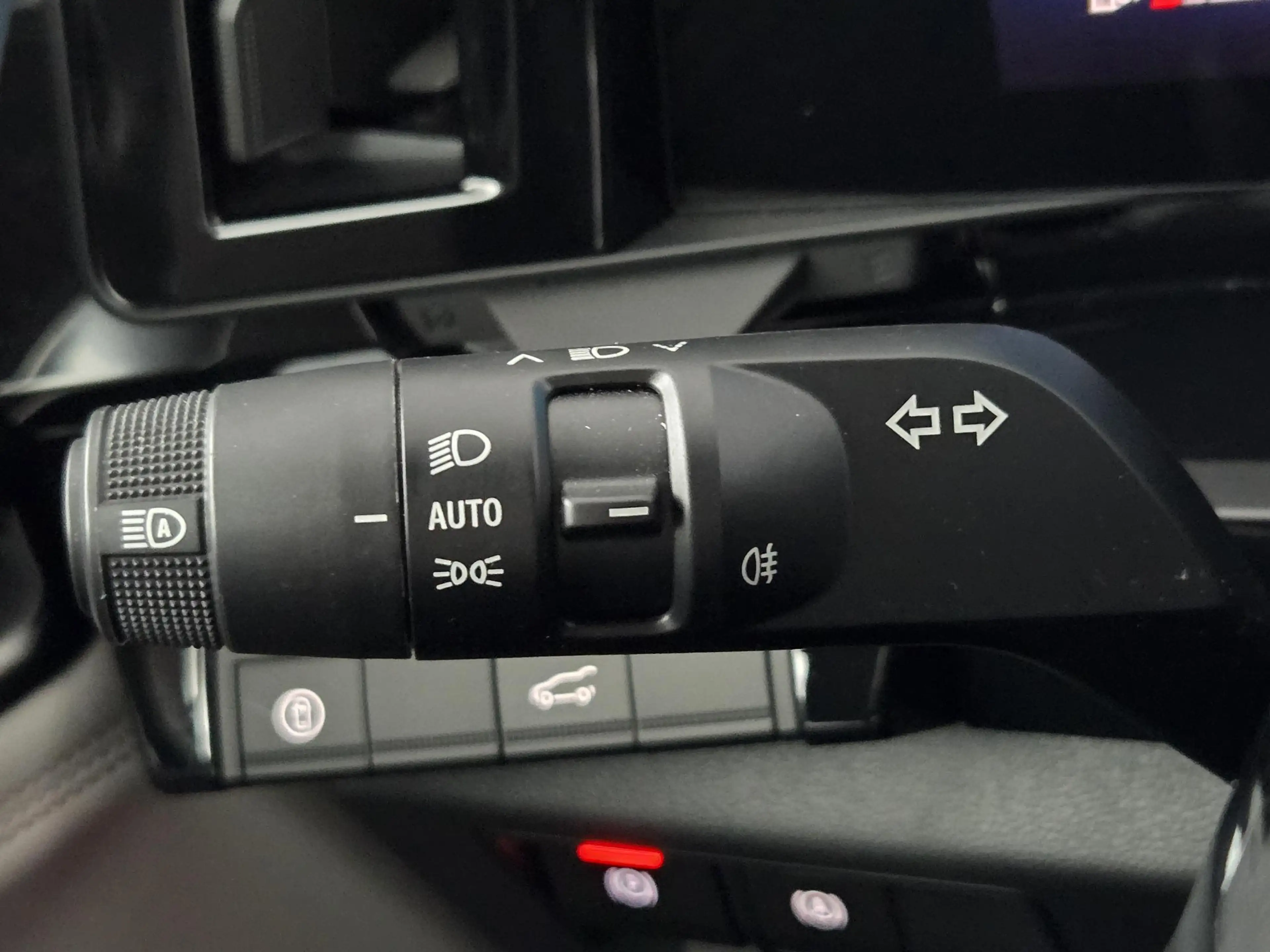 Renault Espace E-Tech full hybrid 200 iconic 7p. | Harman/Kardon — photo 38