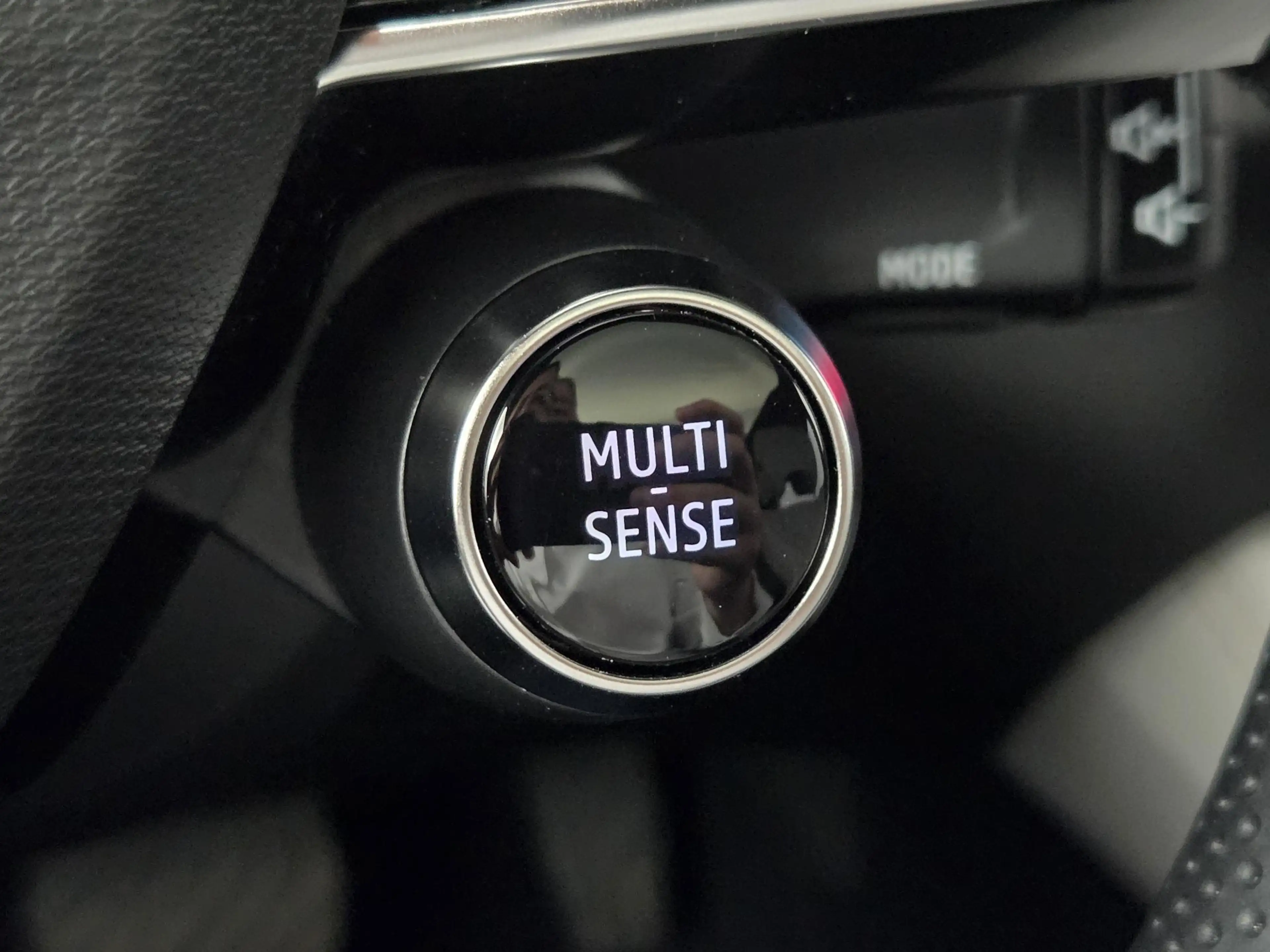 Renault Espace E-Tech full hybrid 200 iconic 7p. | Harman/Kardon — photo 40