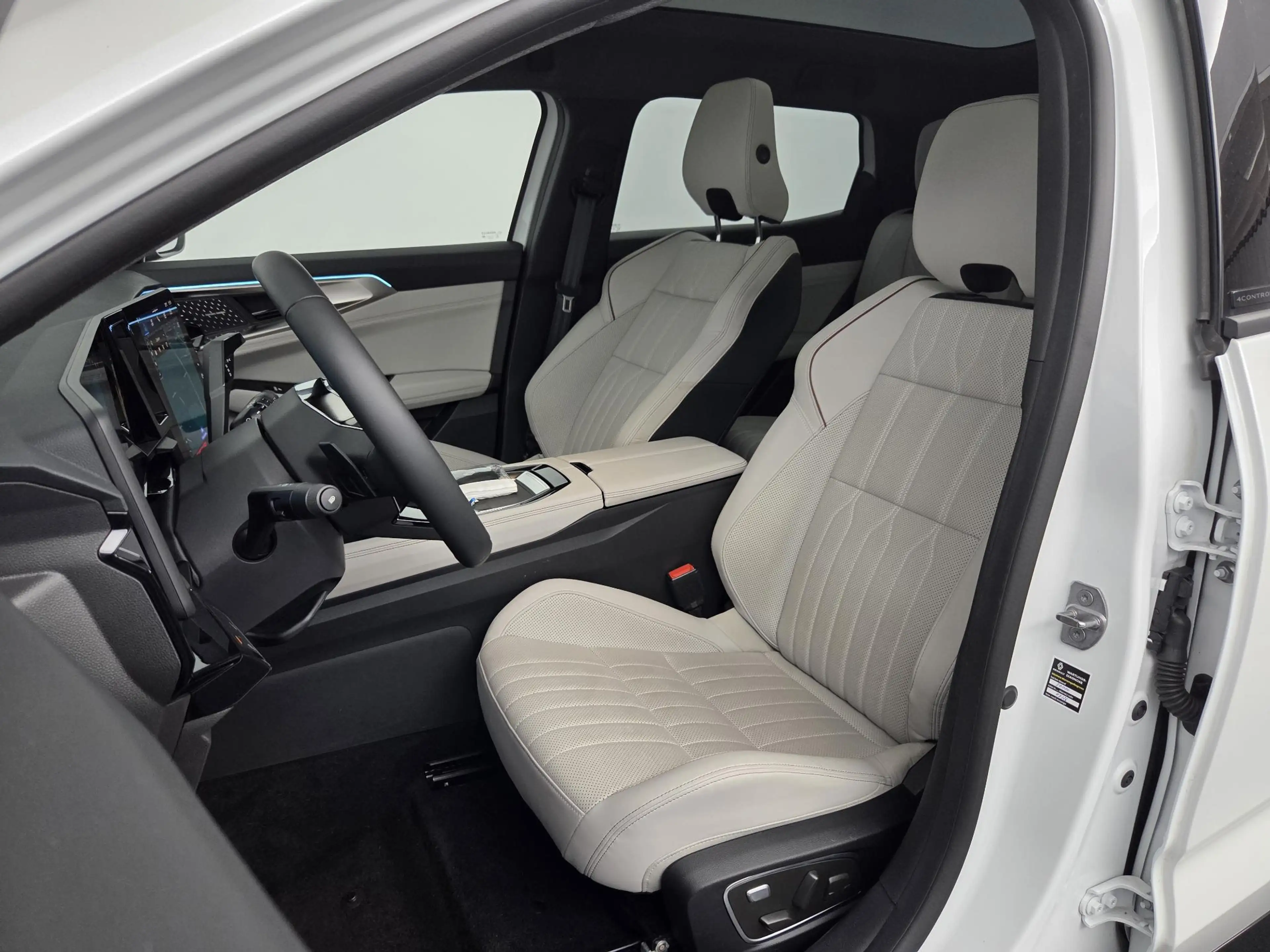 Renault Espace E-Tech full hybrid 200 iconic 7p. | Harman/Kardon — photo 7