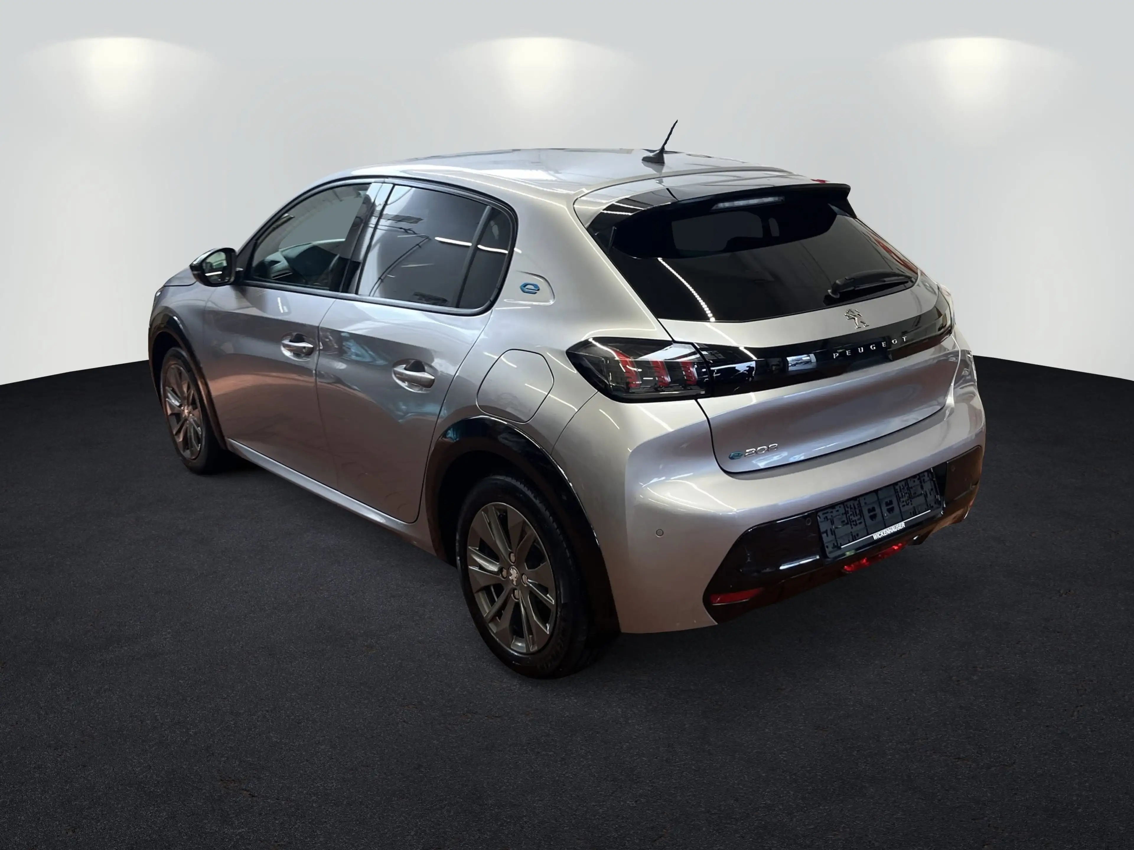 Peugeot e-208 Elektro Allure SHZ+Kam+KeyLess+CarPlay — photo 5