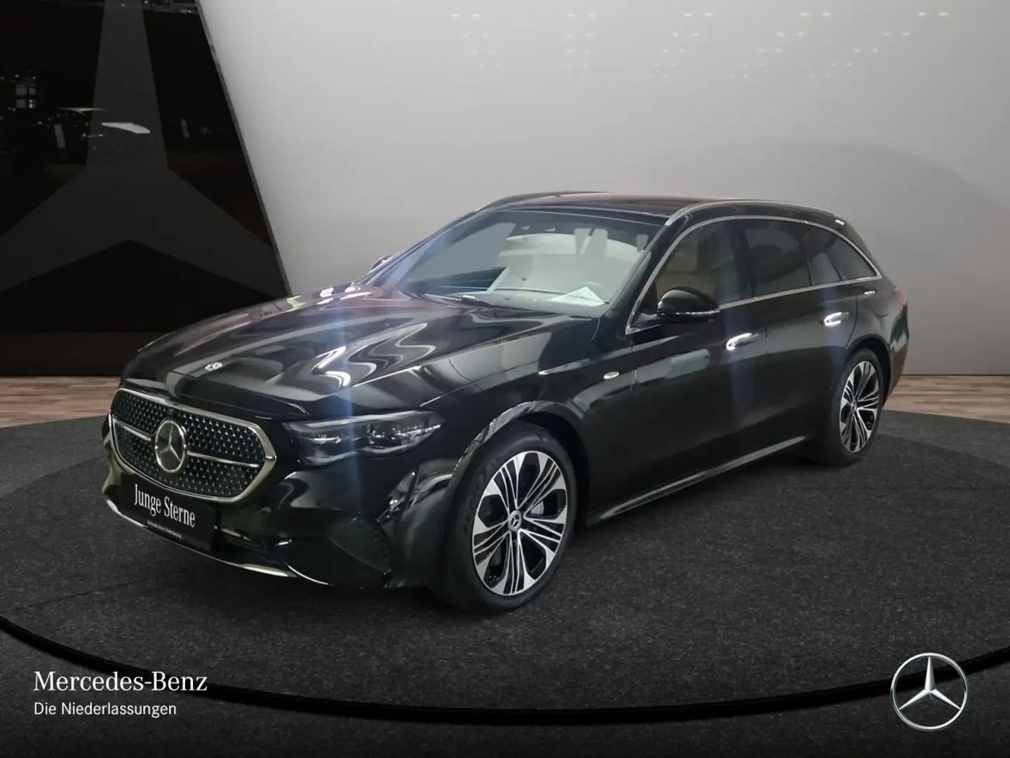 Mercedes-Benz E 300 de T Hybrid Avantgarde Fahrass 360° Pano AHK Schwarz - 2