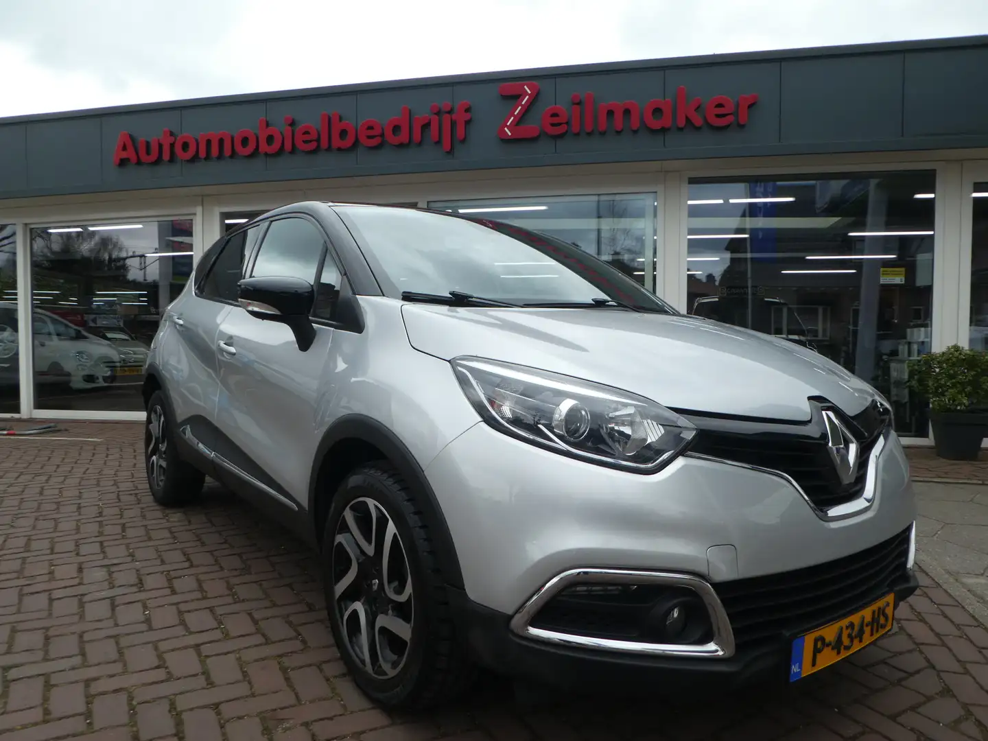 Renault Captur 1.2 TCe Dynamique Automaat Navi, Clima, Camera, 17 Grijs - 1