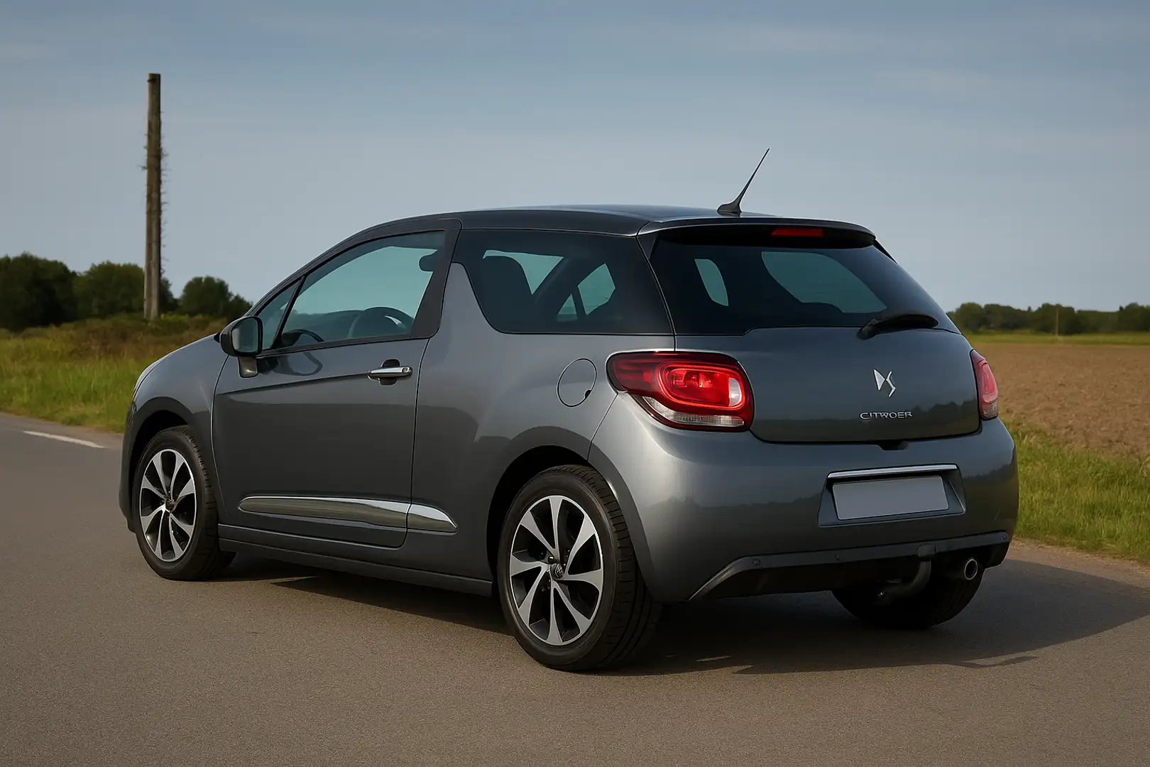 Citroen DS3 DS3 e-HDi 90 Airdream So Chic - 2