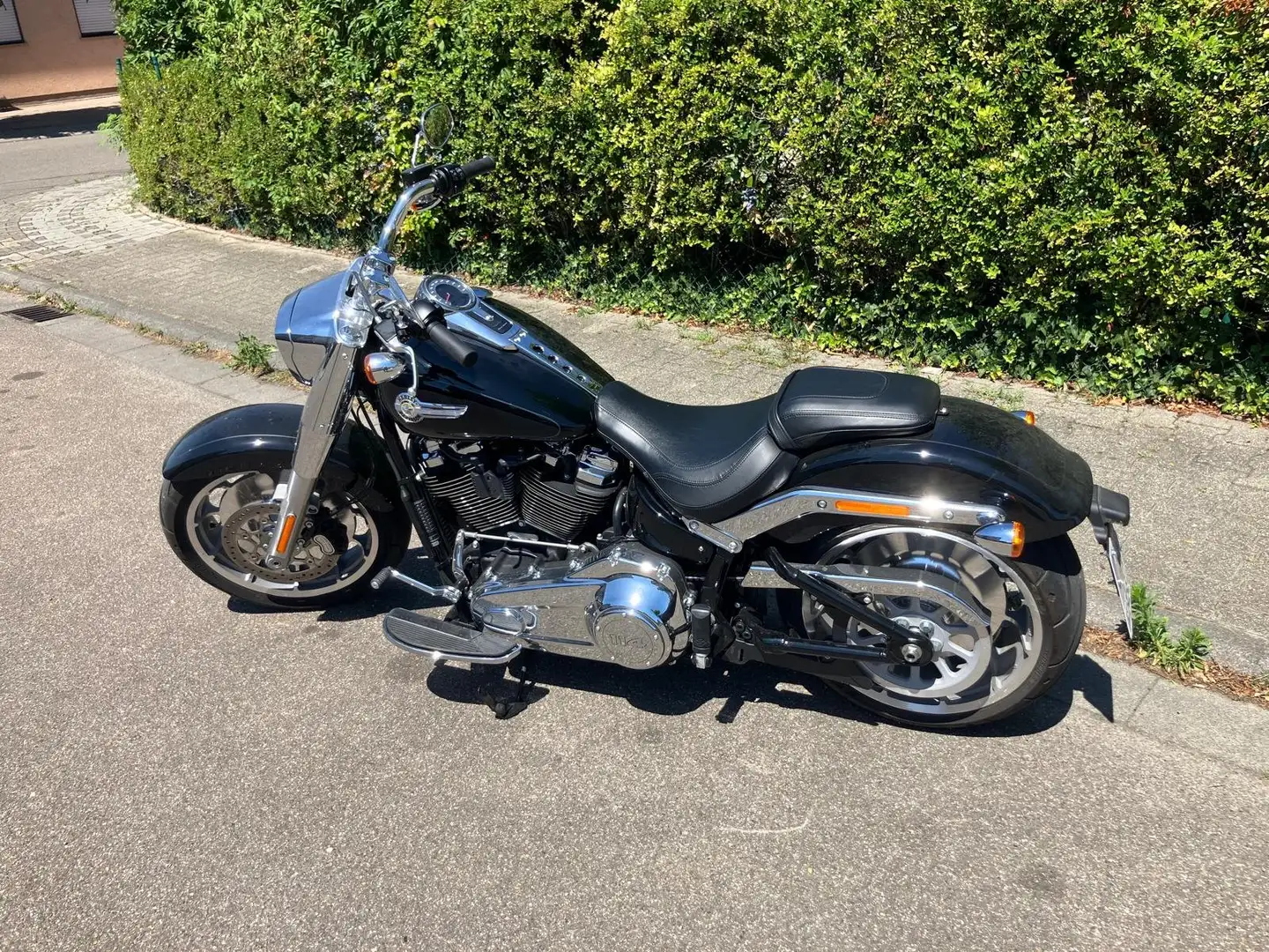Harley-Davidson Fat Boy 114CI Чорний - 1