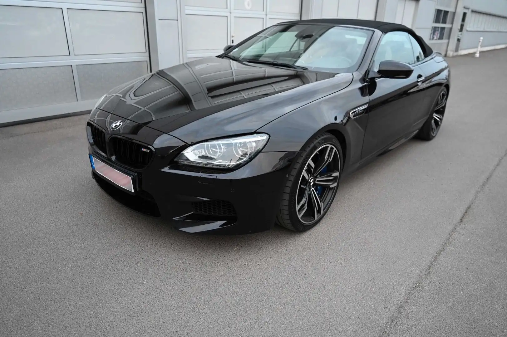BMW M6 Baureihe M6 Cabrio zugelassen bis 02.12.2025 Schwarz - 1