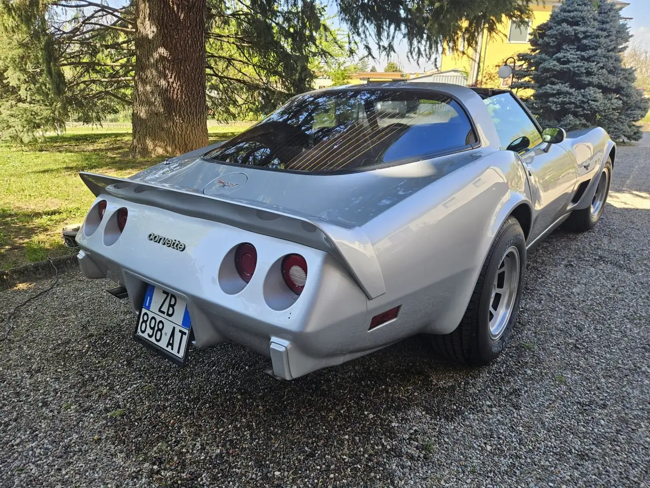 Corvette C3 gomme nuove , batterica nuova , carr da rivedere, foto 1
