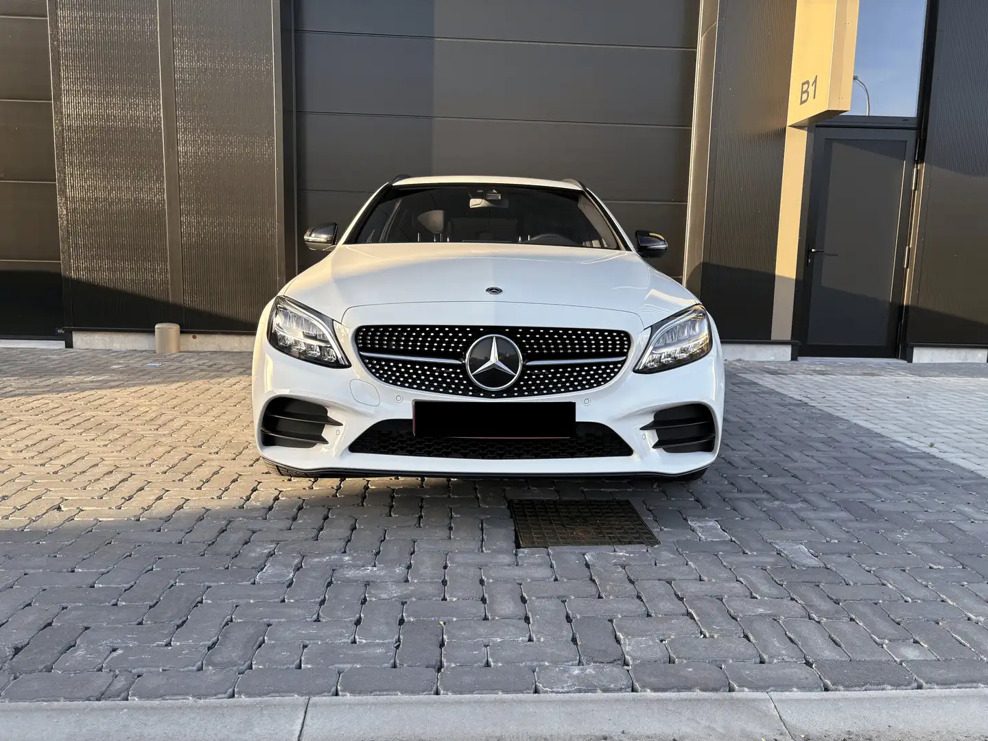 Mercedes-Benz C 300 C 300 e T 9G-TRONIC AMG Line Blanc - 1