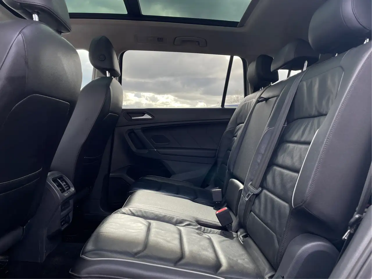 Volkswagen Tiguan снимка Volkswagen Tiguan