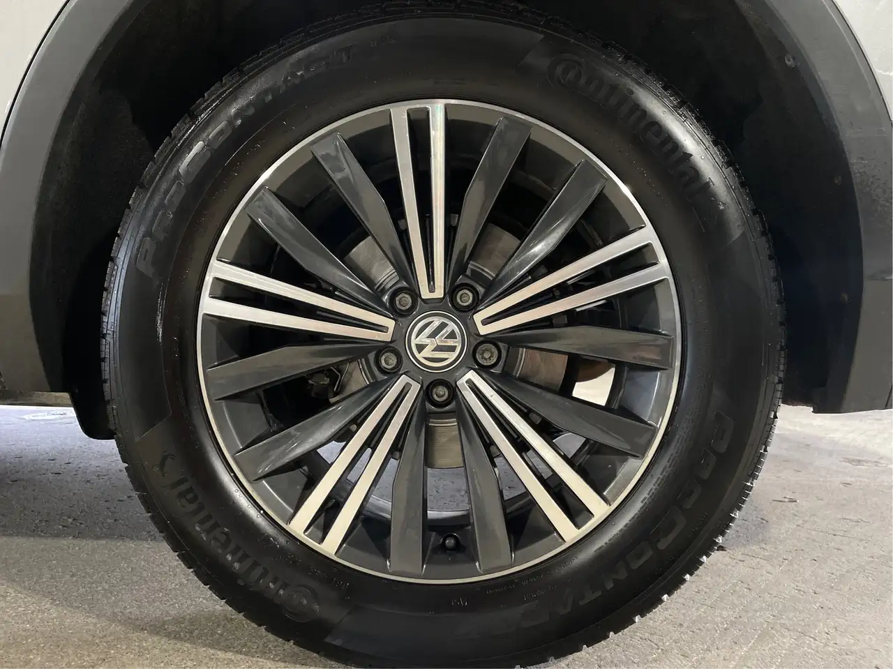 Volkswagen Tiguan снимка Volkswagen Tiguan