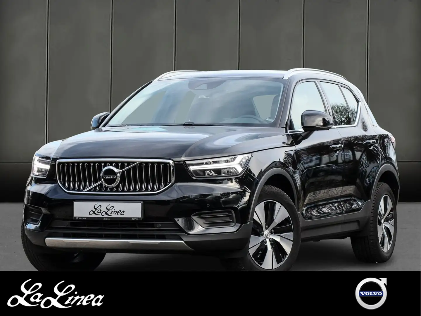 Volvo XC40 T4 Inscription Expression Recharge Plug-In Hybrid Schwarz - 1