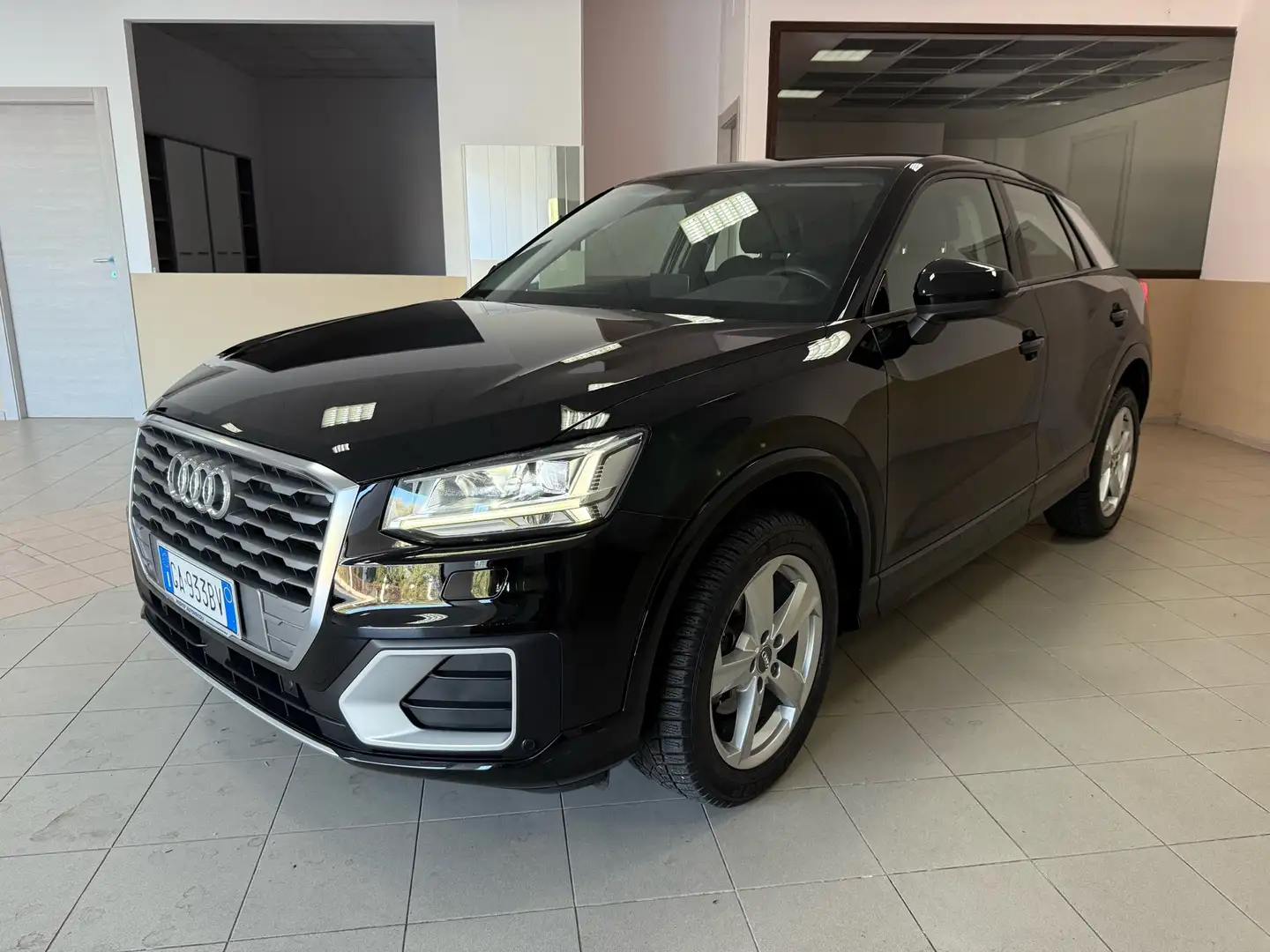 Audi Q2 30 1.6 tdi Identity Black s-tronic - 1