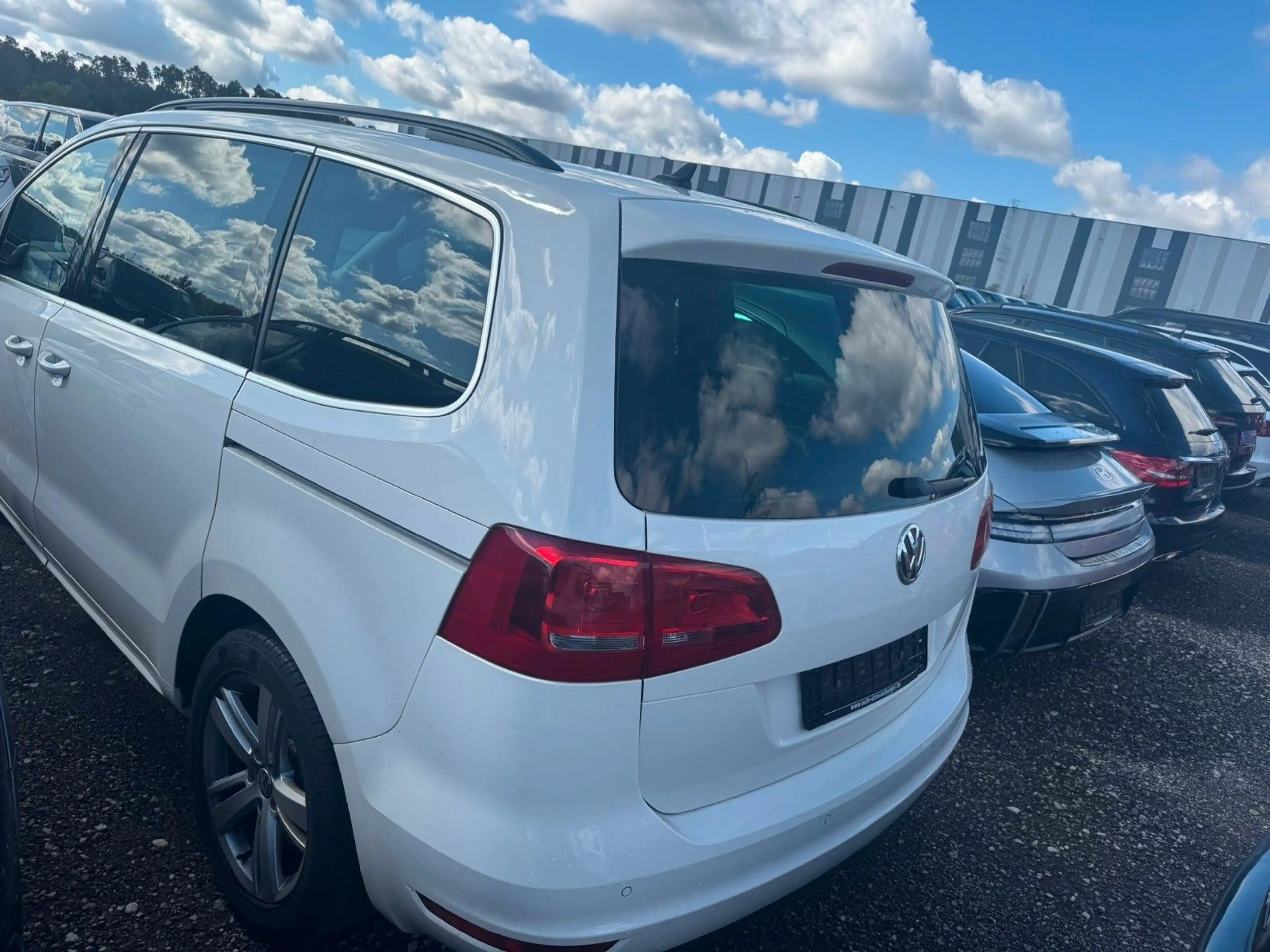 Volkswagen Sharan Match — photo 5