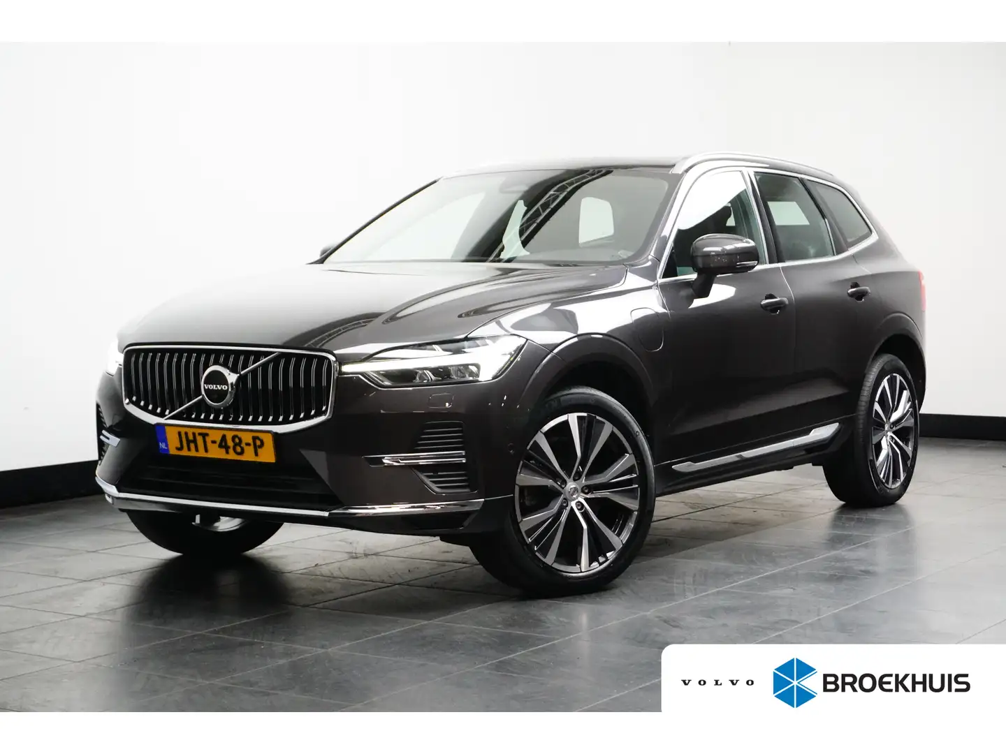 Volvo XC60 2.0 T6 Plug-in hybrid AWD Inscription | Long Range Grijs - 1