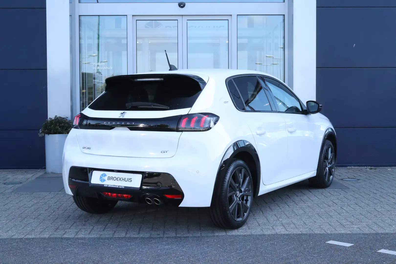 Peugeot 208 1.2 Turbo GT Camera | Navigatie | PDC | Carplay | Wit - 2