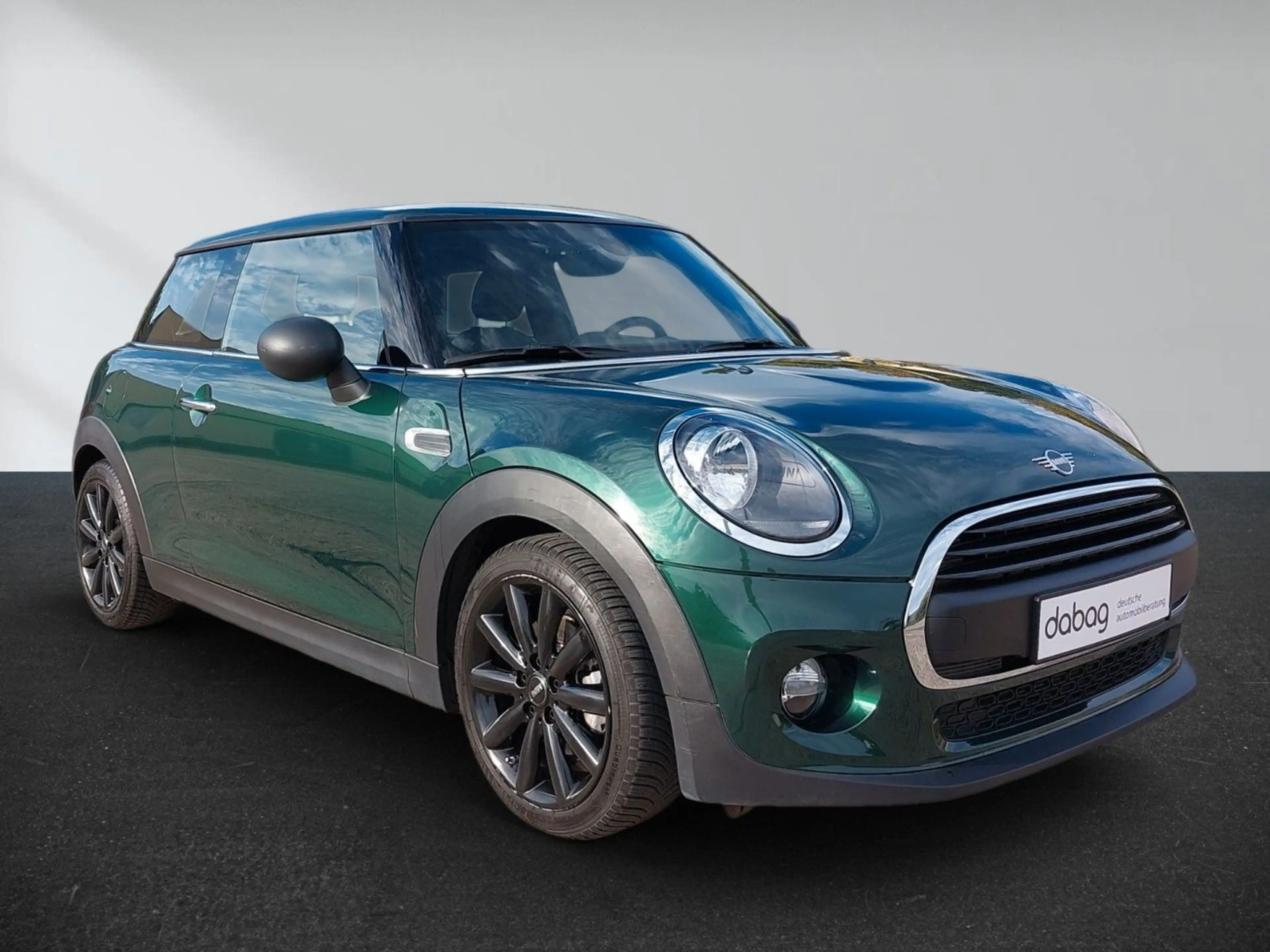MINI One AUTOMATIK 1. Hand SHZ PANO ALLWETTER CARPLAY — photo 2