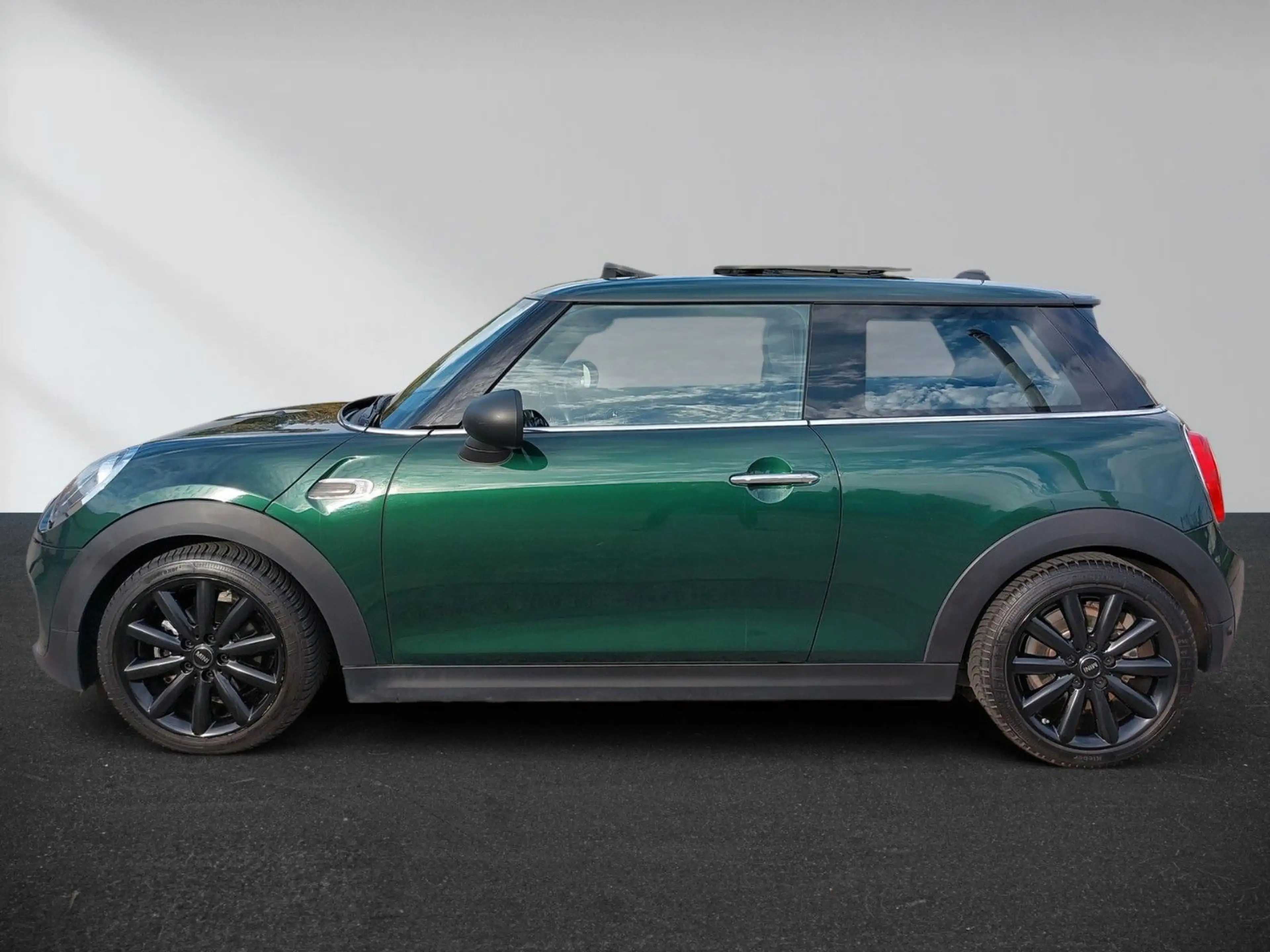 MINI One AUTOMATIK 1. Hand SHZ PANO ALLWETTER CARPLAY — photo 15
