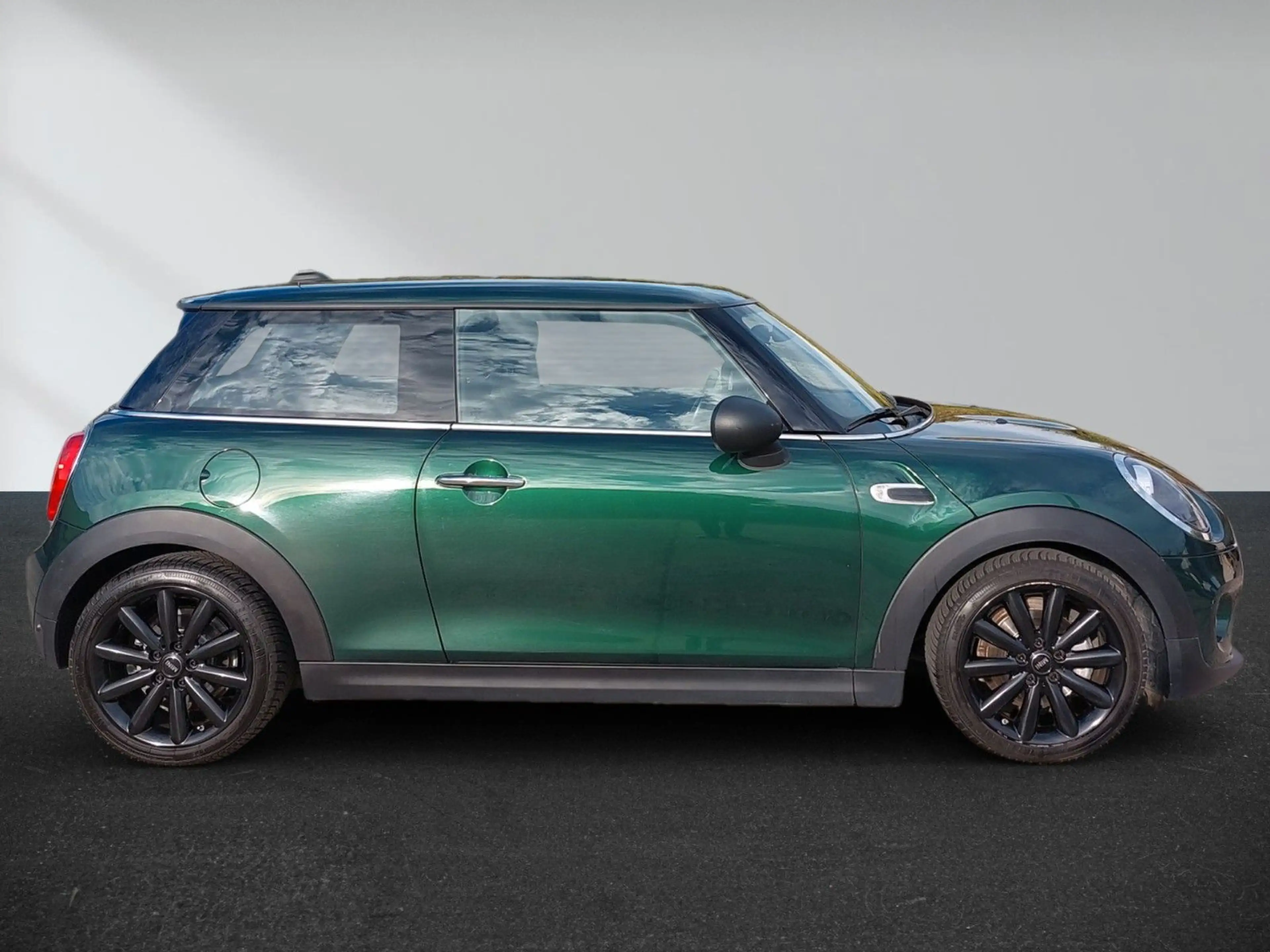 MINI One AUTOMATIK 1. Hand SHZ PANO ALLWETTER CARPLAY — photo 4