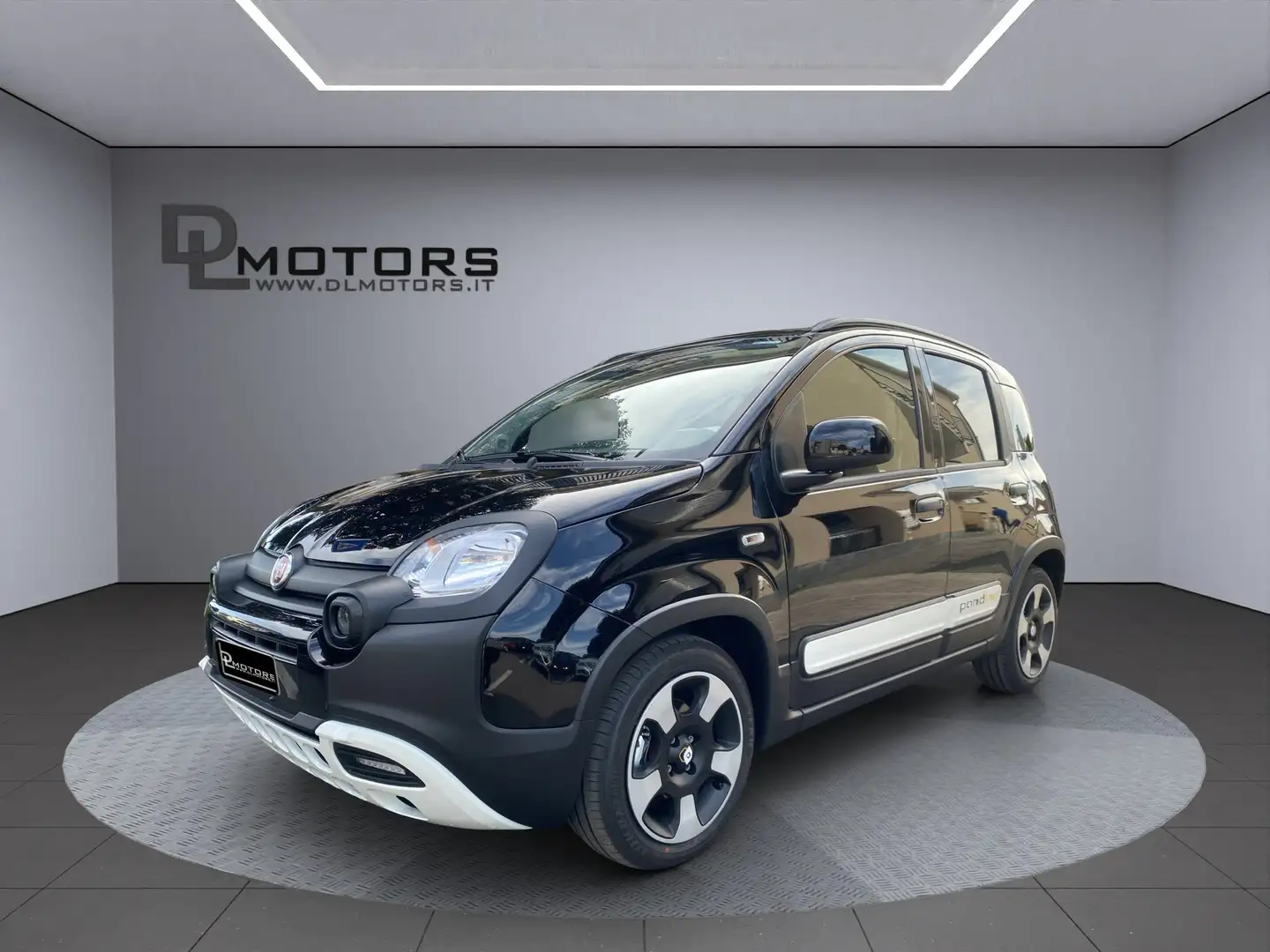 Fiat Panda PANDINA KM0 1.0 HYBRID, NERO CINEMA, NAZIONALE! Nero - 1