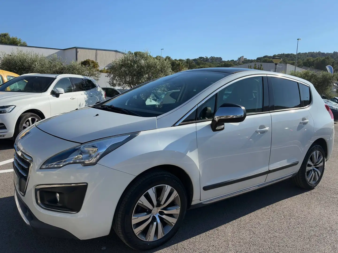 Peugeot 3008 1.6 BlueHDi 120ch Allure S\u0026amp;S Blanc - 2