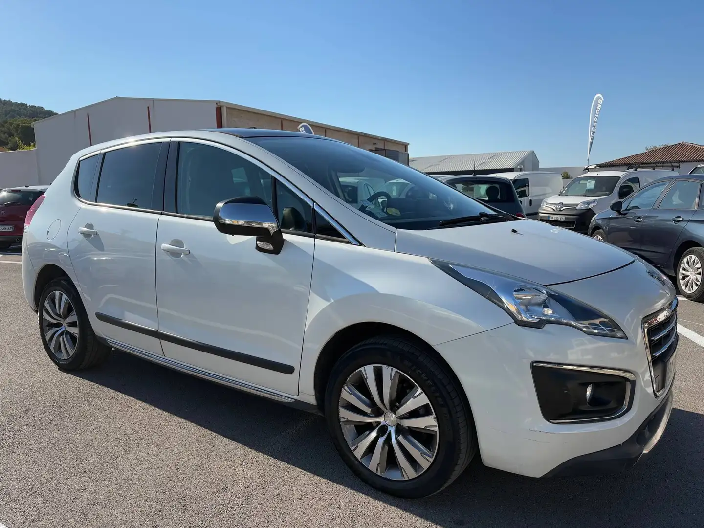 Peugeot 3008 1.6 BlueHDi 120ch Allure S\u0026amp;S Blanc - 1