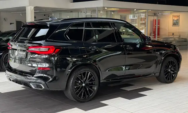 BMW X5 view 7