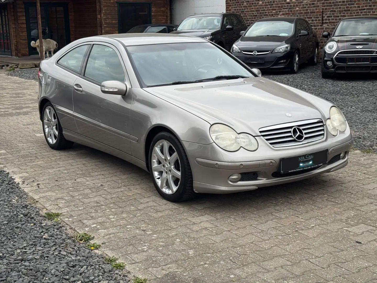 Mercedes-Benz C 200 Sportcoupe C 200 Kompressor mit Klima und Bose Silber - 2