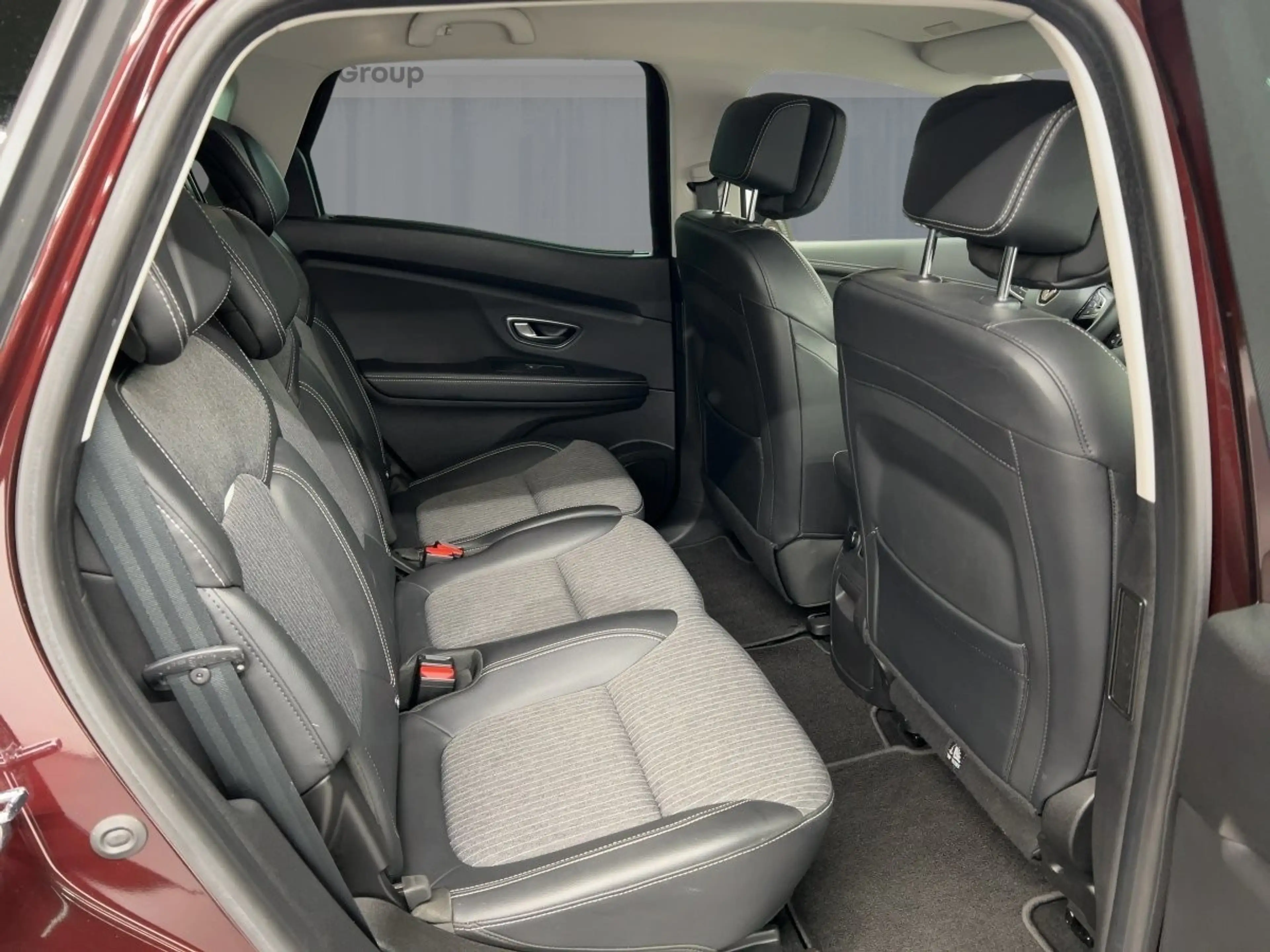 Renault Scenic TECHNO TCe 140 EDC SELBSTPARKEND — photo 9