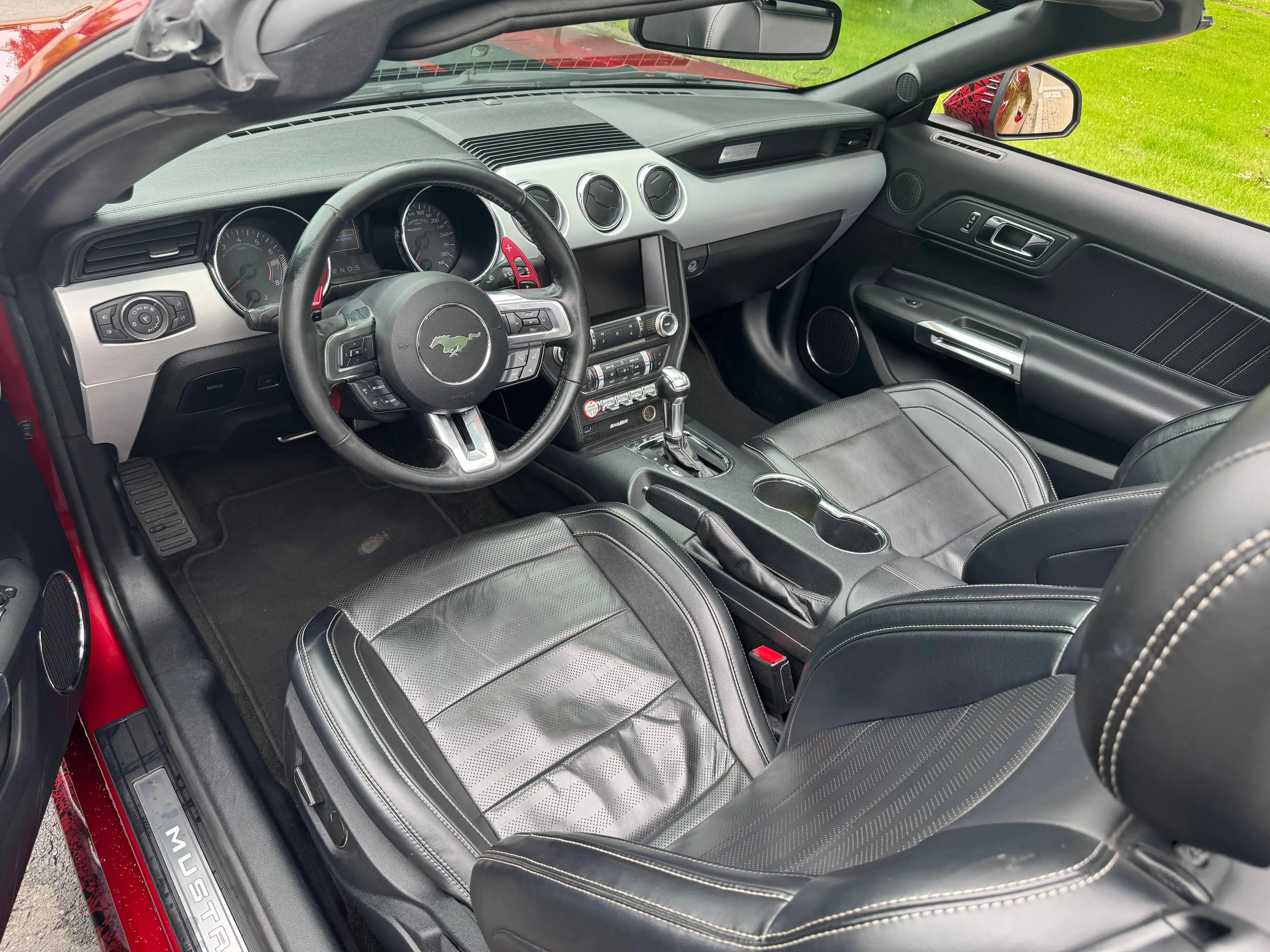 Ford Mustang GT Convertible( DEUTSCHE  AUSFÜHRUNG) — photo 12