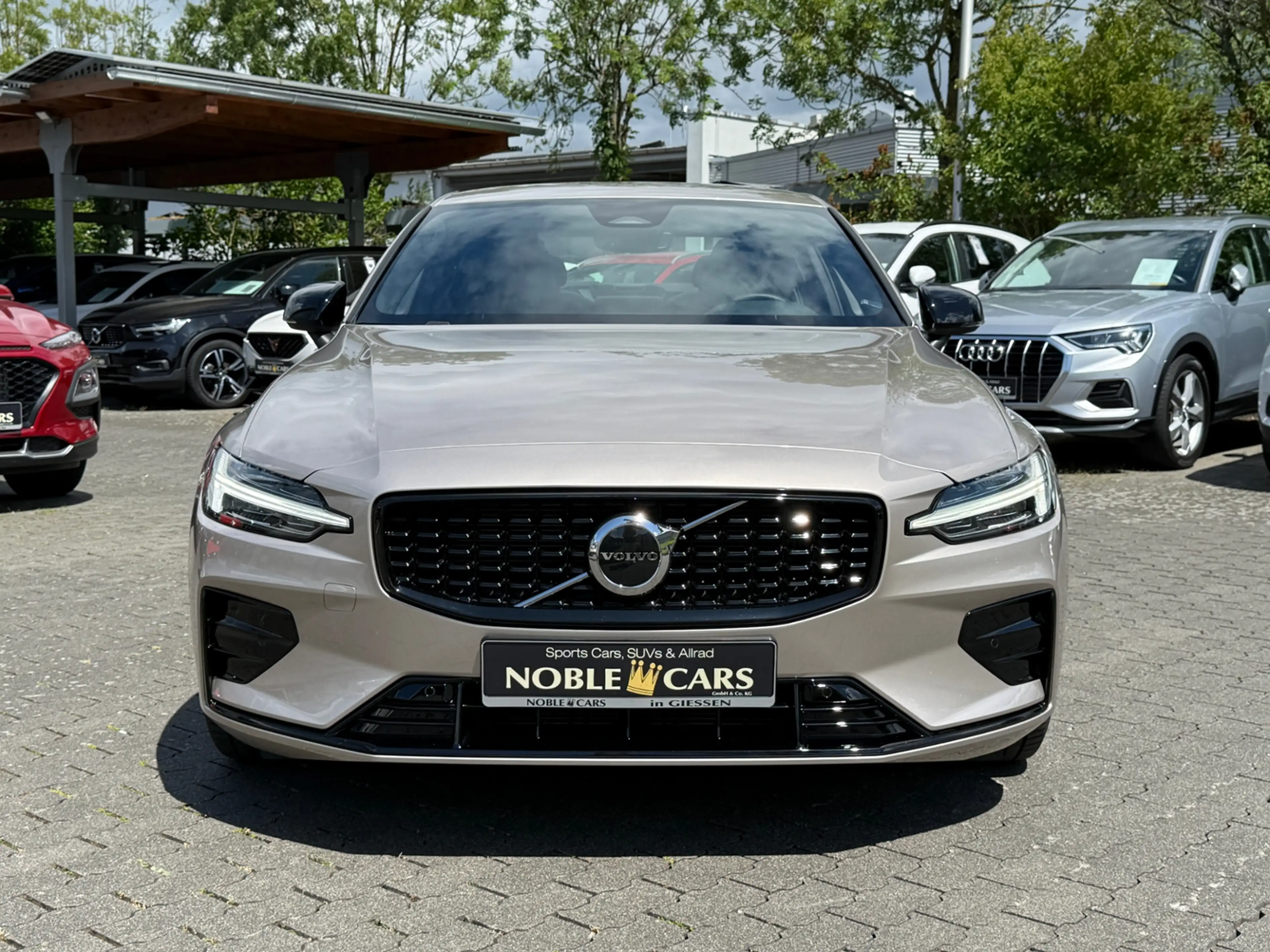 Volvo S60 B5 Plus Dark AWD LED ALU — photo 2