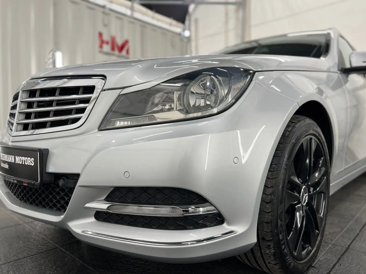 Mercedes-Benz C 180 C -Klasse T-Modell/SHZ/Navi/Einpark./CD Silber - 2