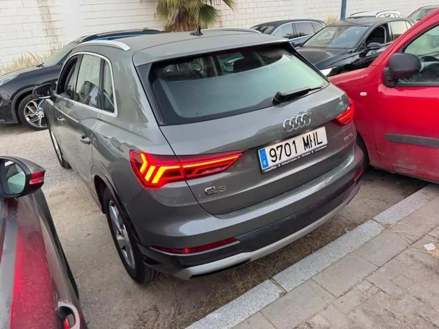 Audi Q3 35 TDI Advanced S tronic 110kW Gris - 2