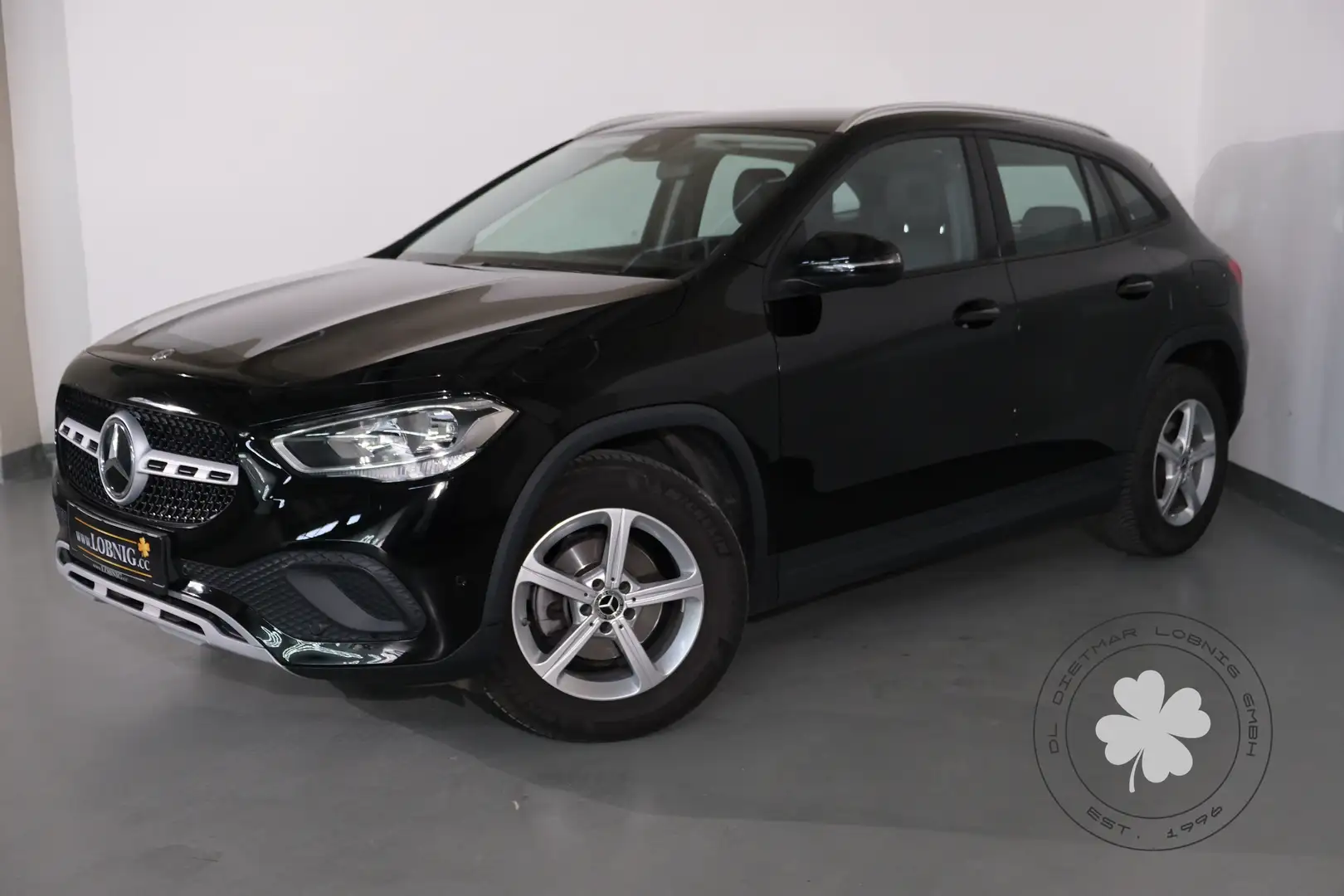 Mercedes-Benz GLA 180 GLA 180 Schwarz - 1