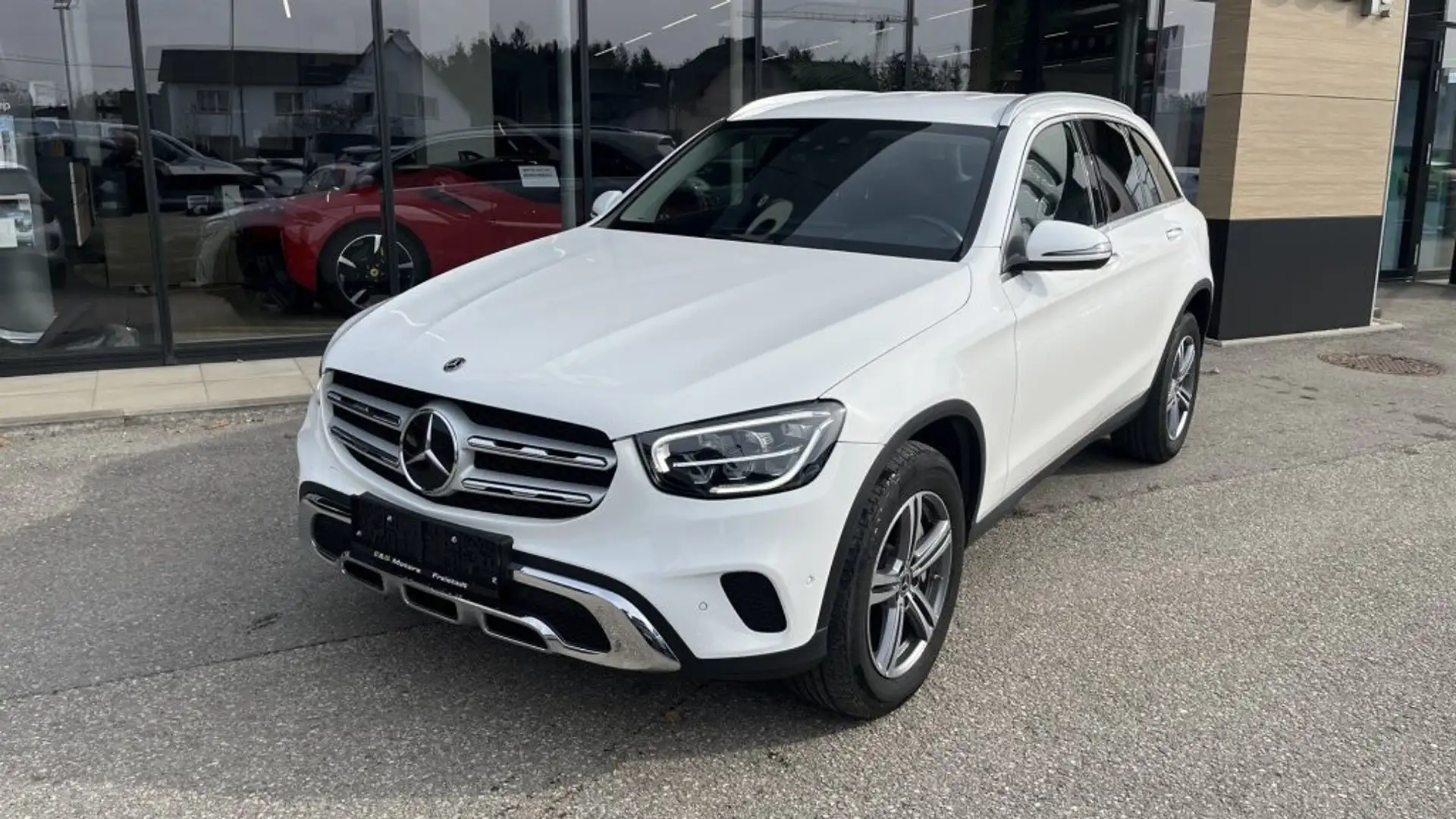Mercedes-Benz GLC 300 de PHEV 4Matic Weiß - 1
