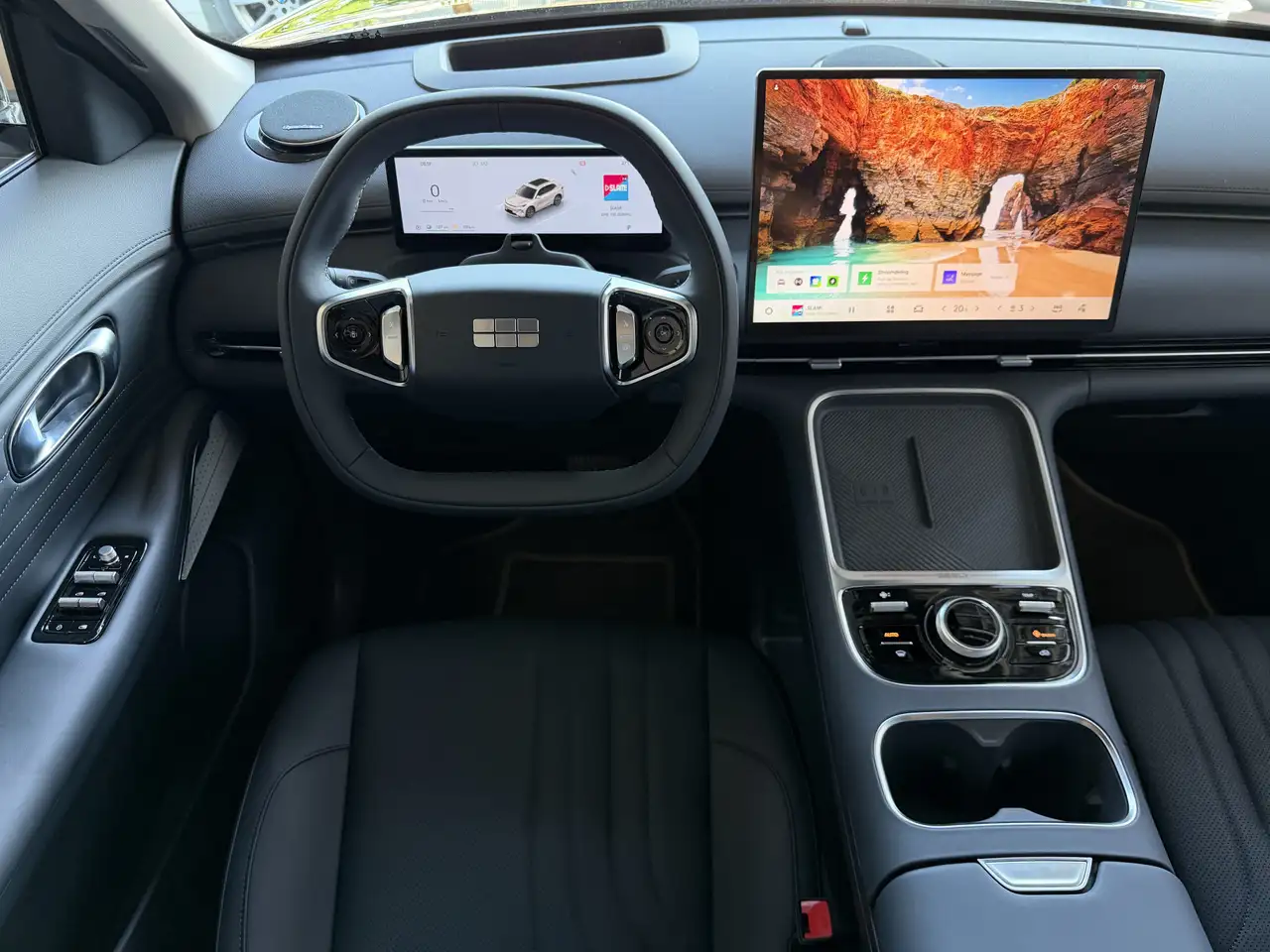Geely Starray EM-i 2026