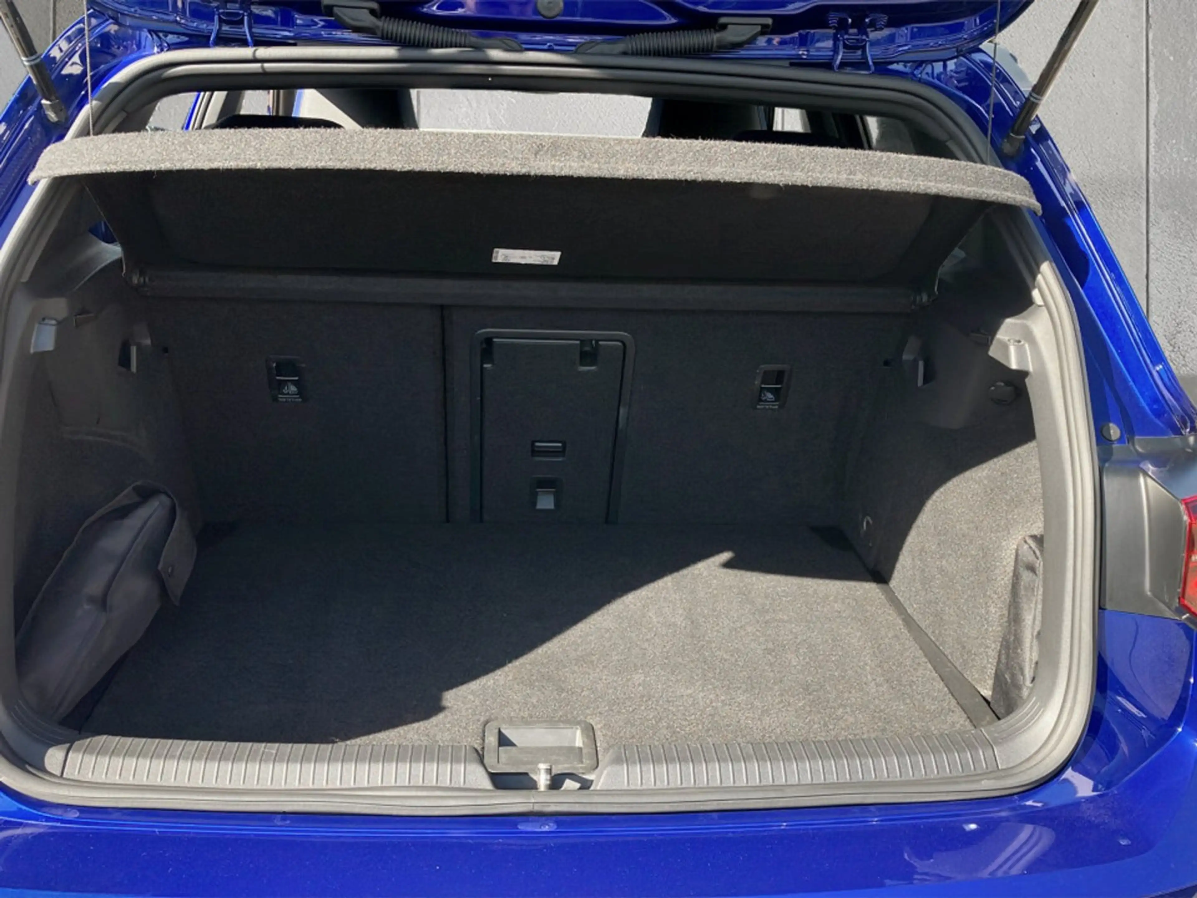 Volkswagen Golf R R TSI 4MOTION DSG — photo 14