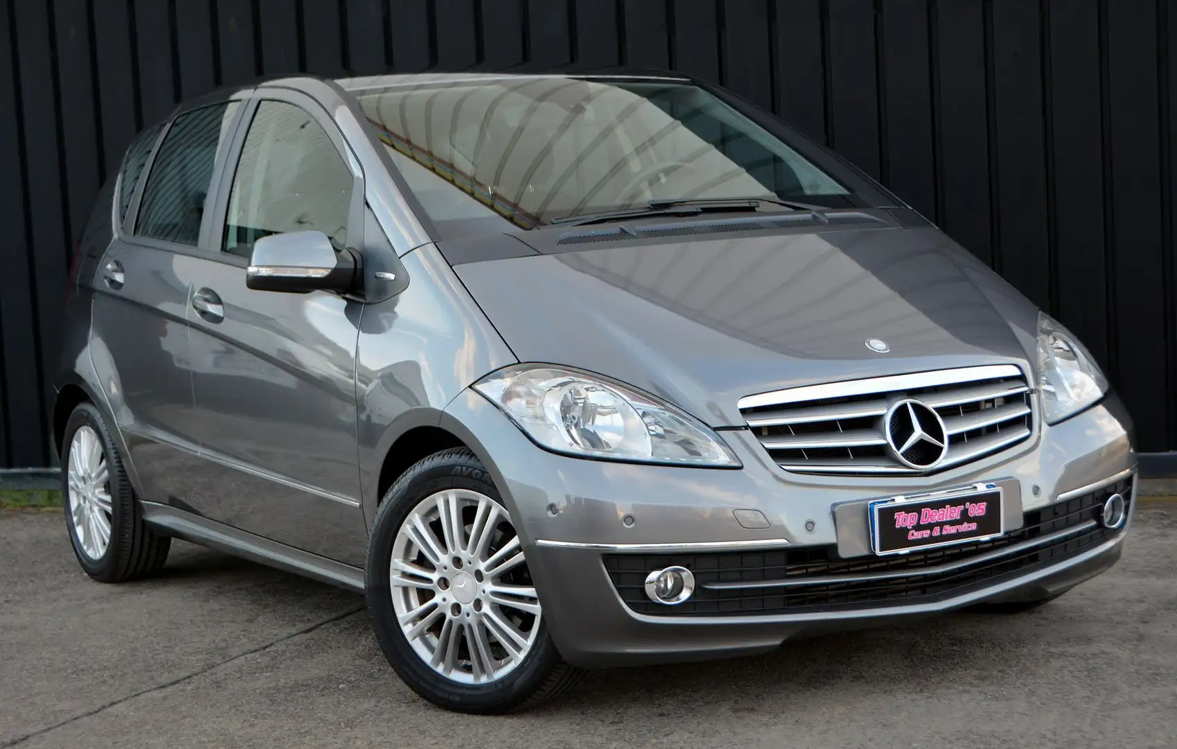 Mercedes-Benz A 180 CDI Style Elegance *POCHI KM * Grau - 1