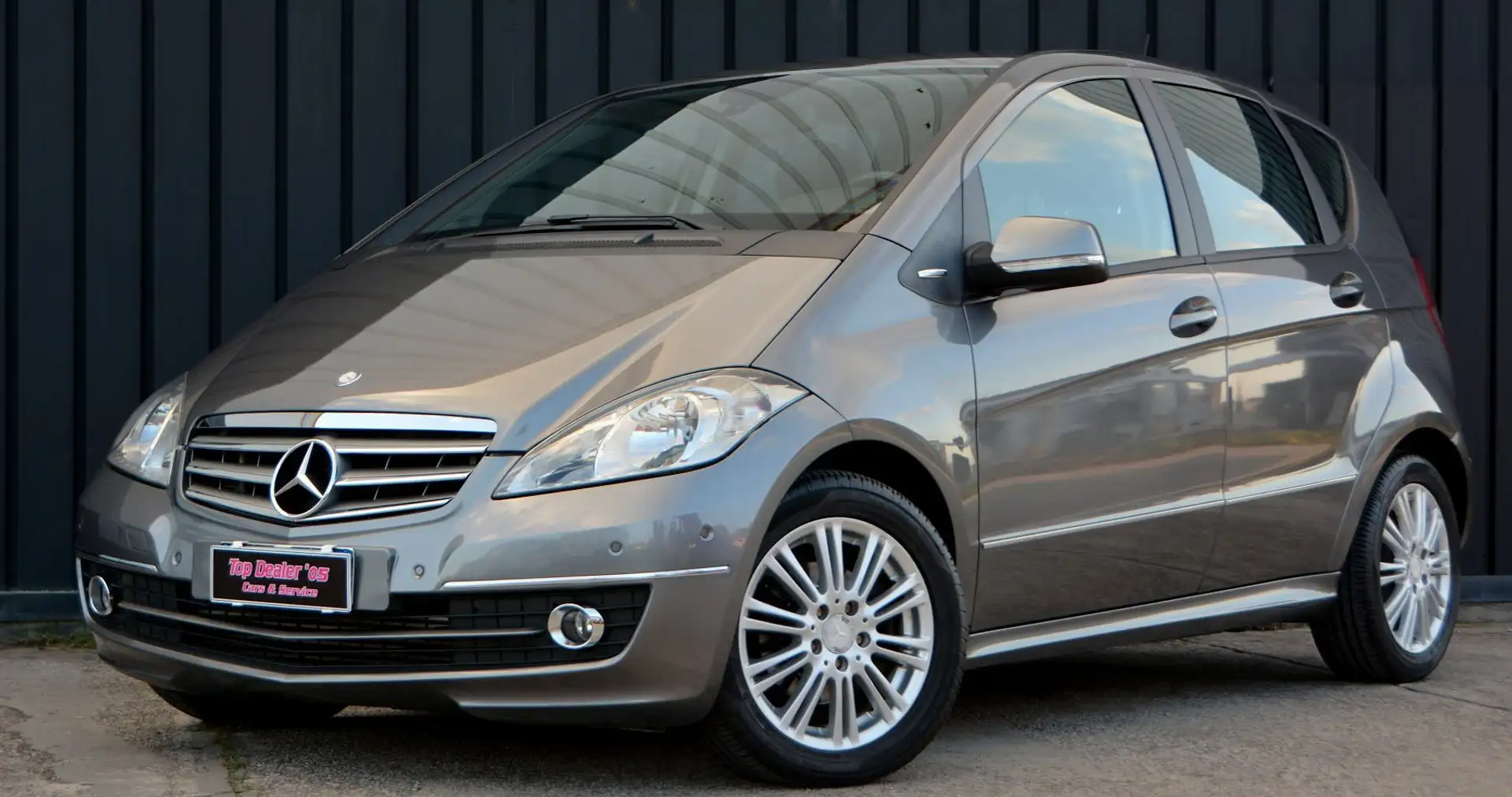 Mercedes-Benz A 180 CDI Style Elegance *POCHI KM * Grau - 2