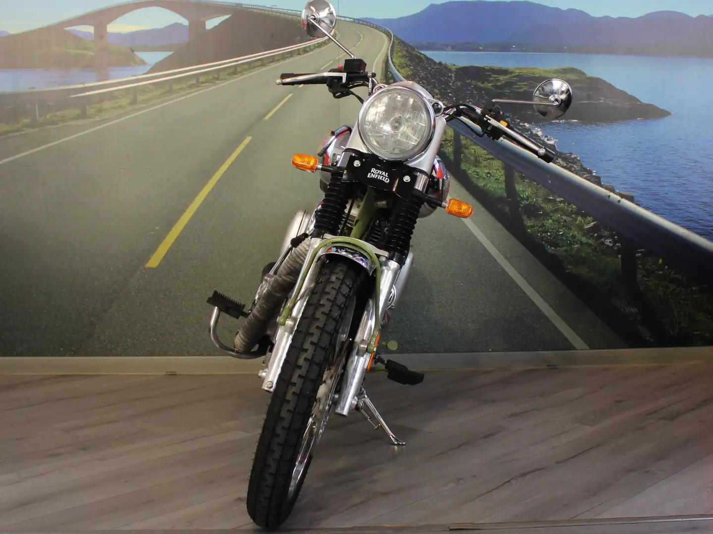 Royal Enfield Bullet 500 EFI TRIALS - 2020 - KM 9222 Silber - 2