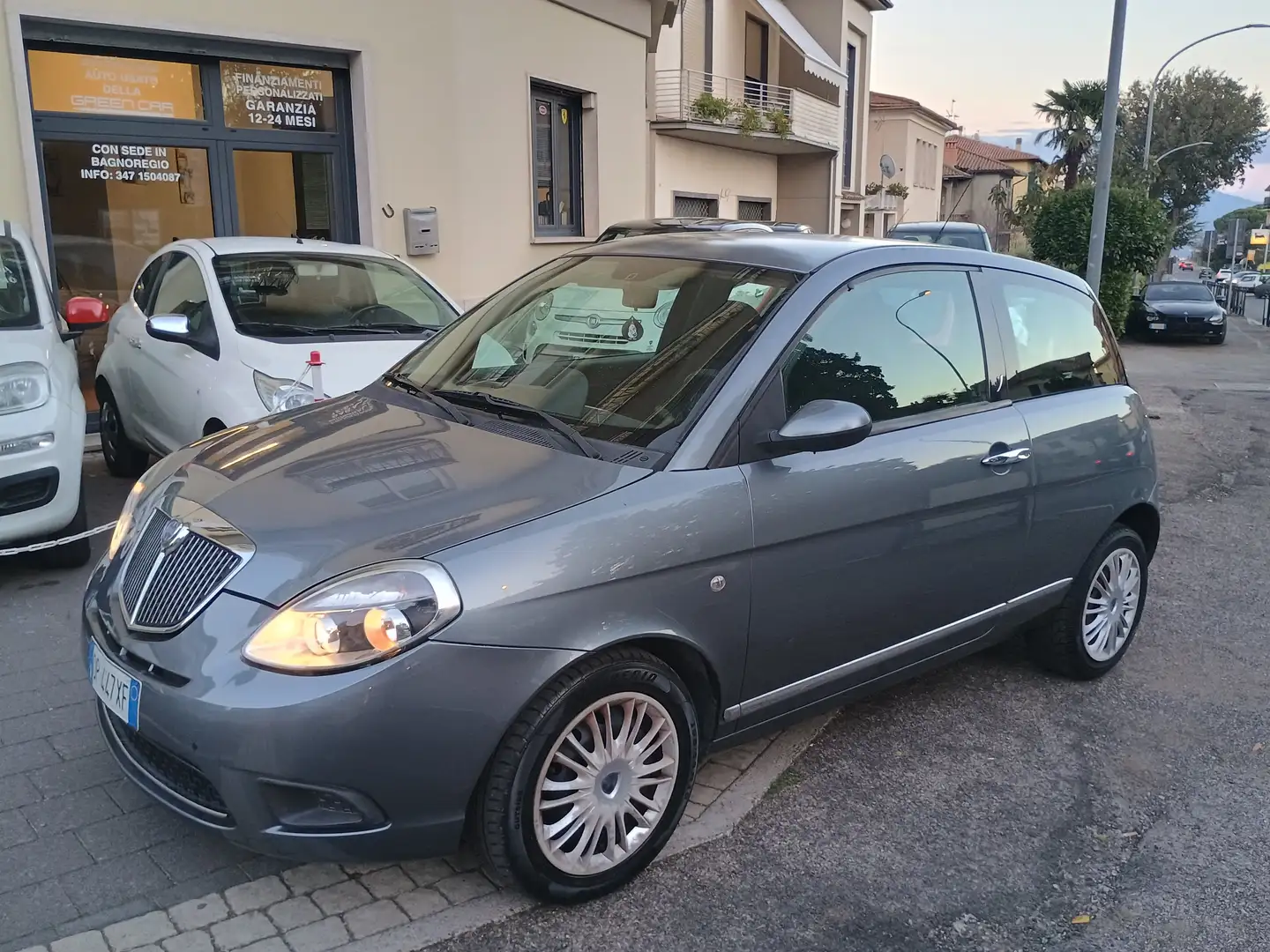 Lancia Ypsilon Ypsilon 1.2 8v Platino Grigio - 1