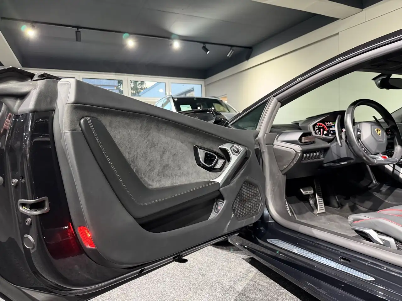 Lamborghini Huracán Huracán LP 610-4. / LIFT / RACING SEATS / KERAMIK Bild 24