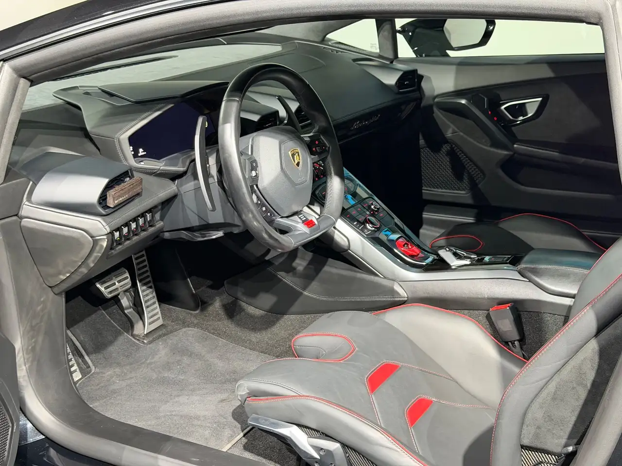 Lamborghini Huracán Huracán LP 610-4. / LIFT / RACING SEATS / KERAMIK Bild 21